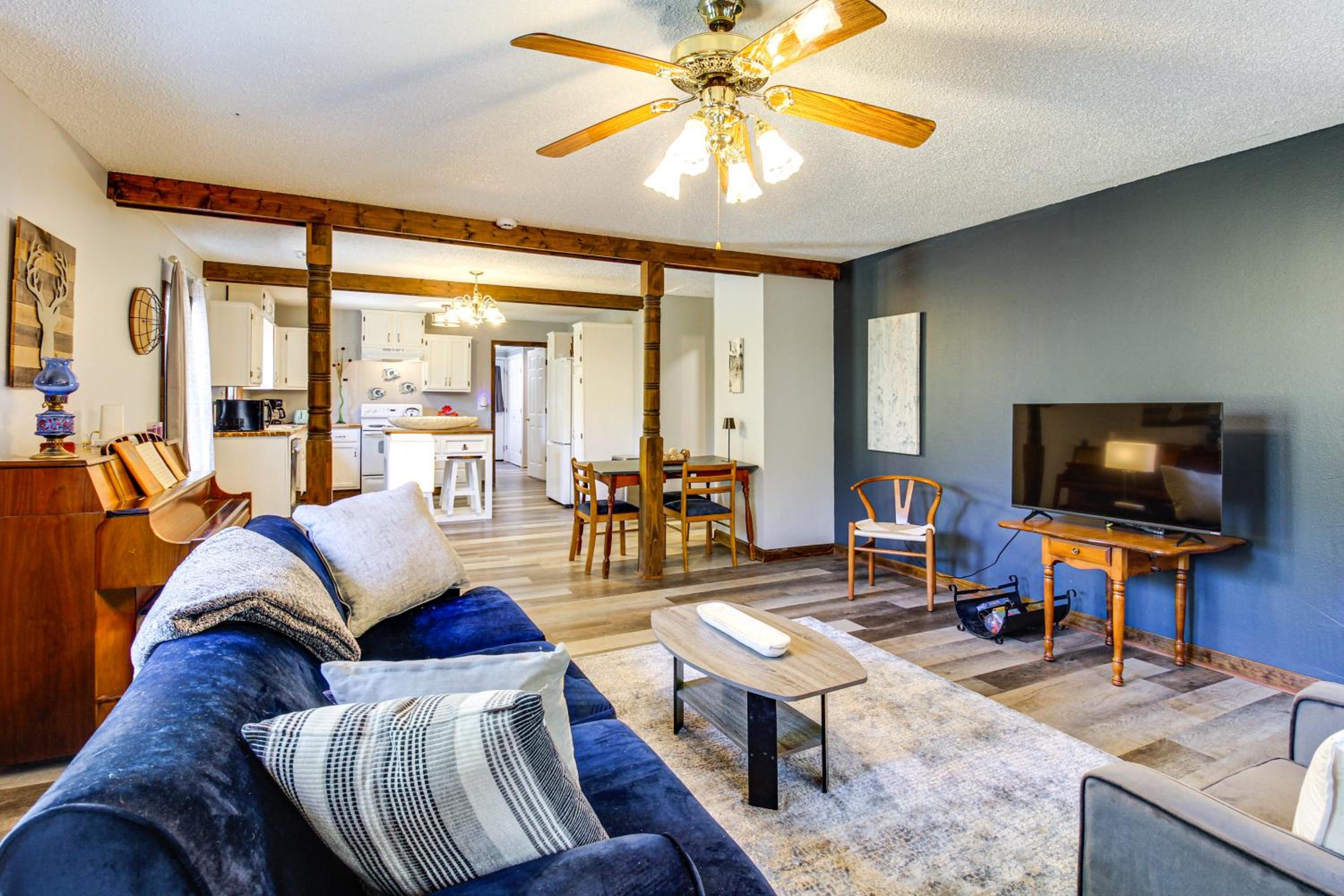 Lake Guntersville Hideaway! Home on Over 2 Acres