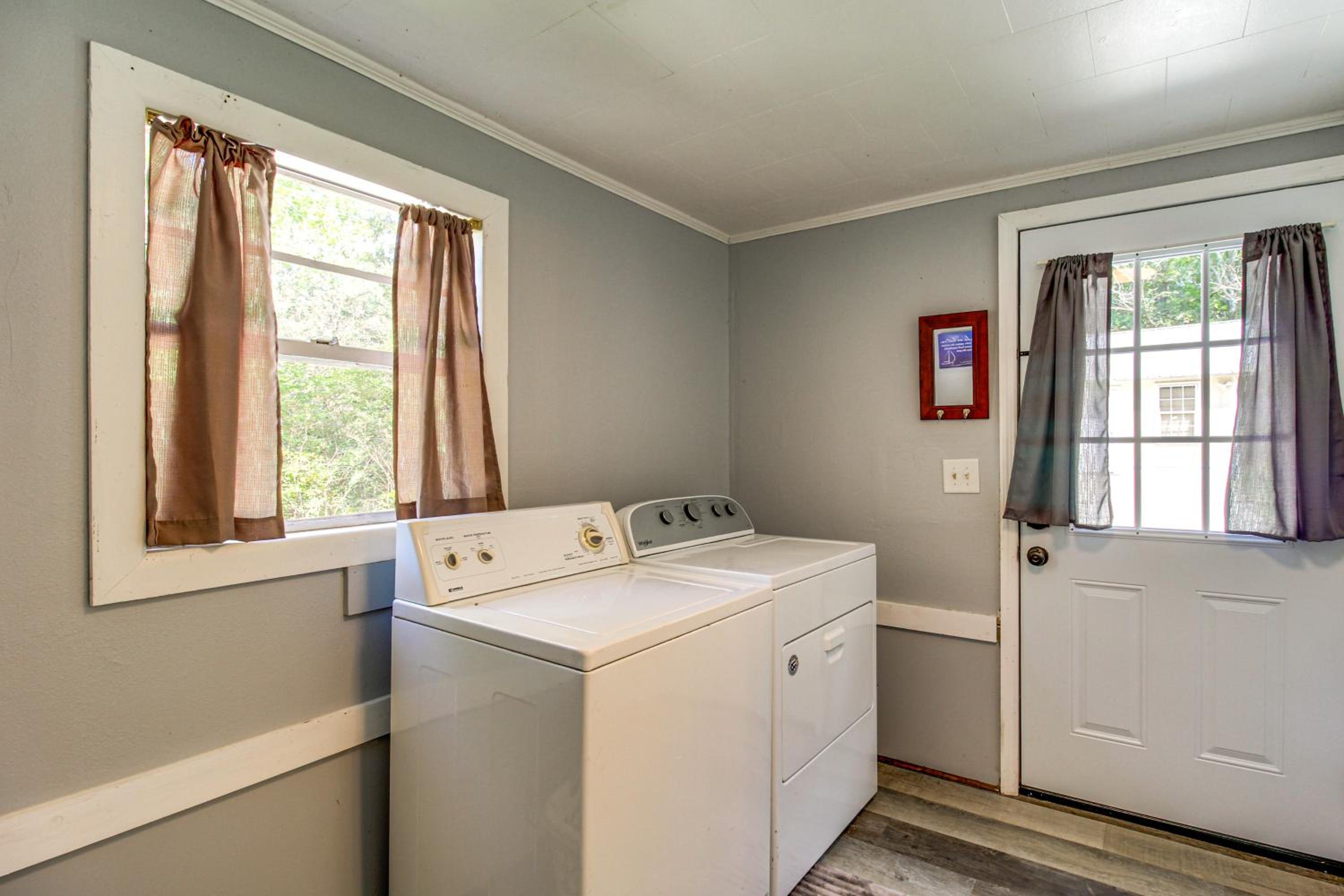 Lake Guntersville Hideaway! Home on Over 2 Acres