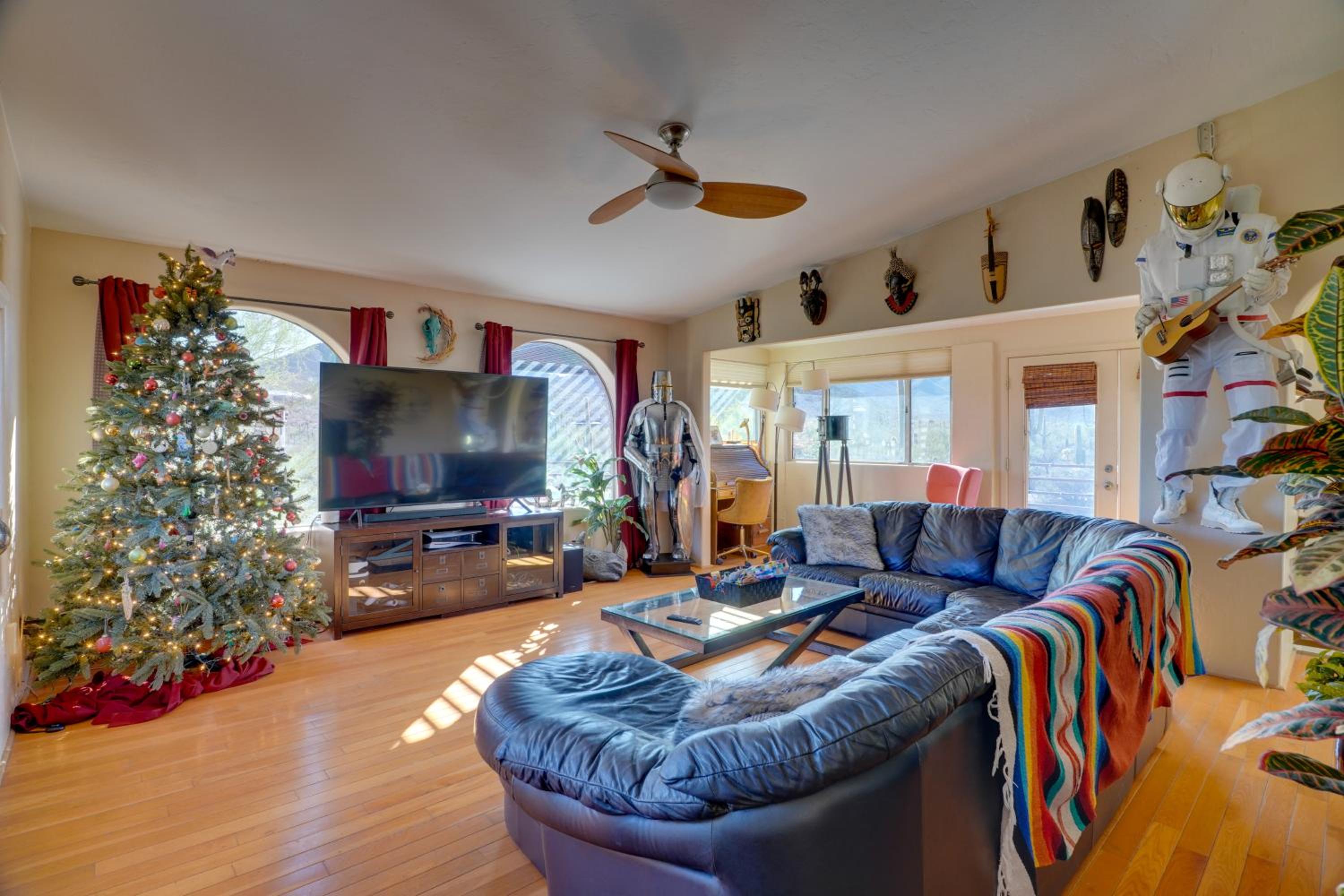 Pool and Stunning Mtn Views! Eclectic Tucson Home