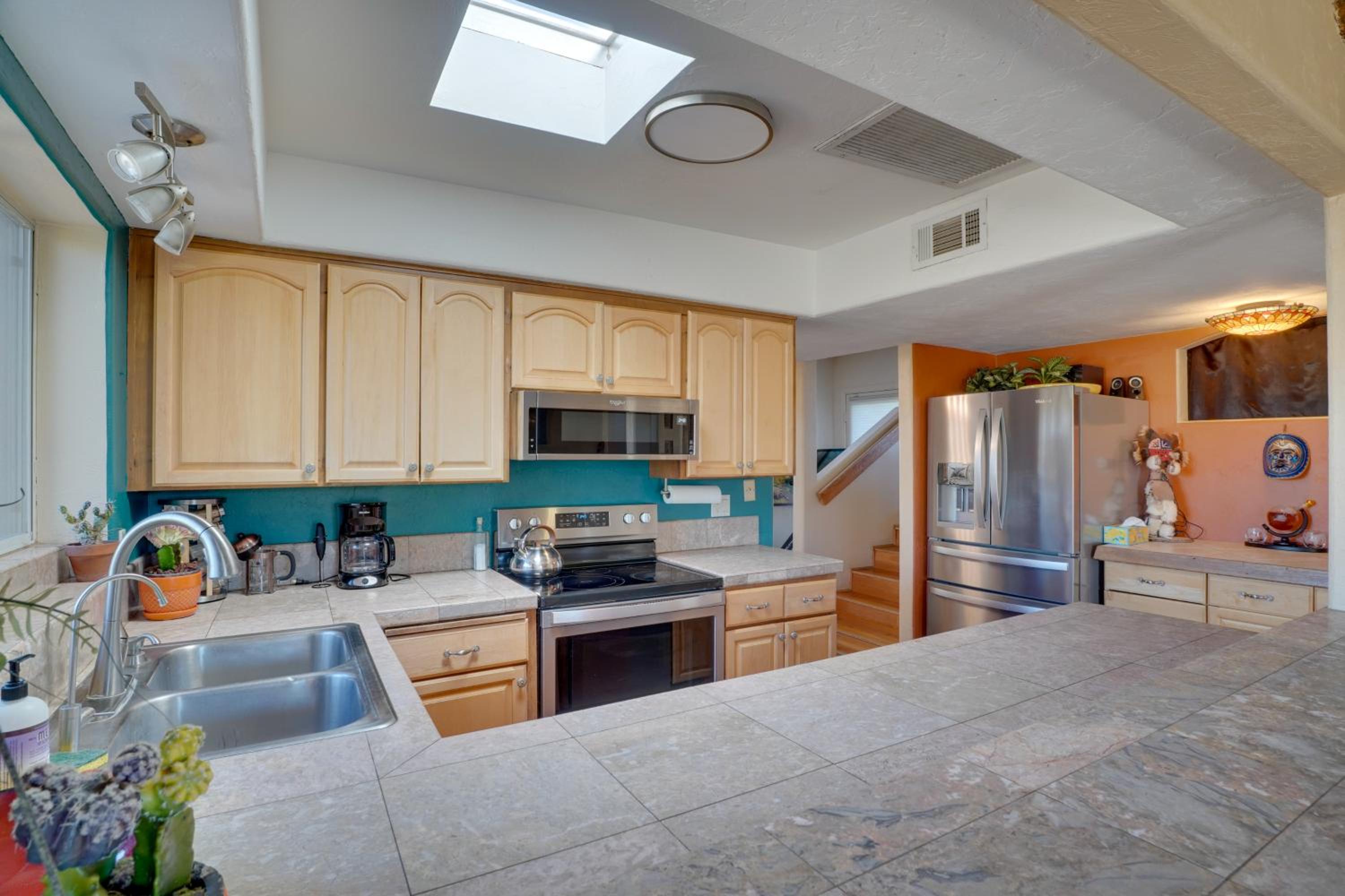 Pool and Stunning Mtn Views! Eclectic Tucson Home
