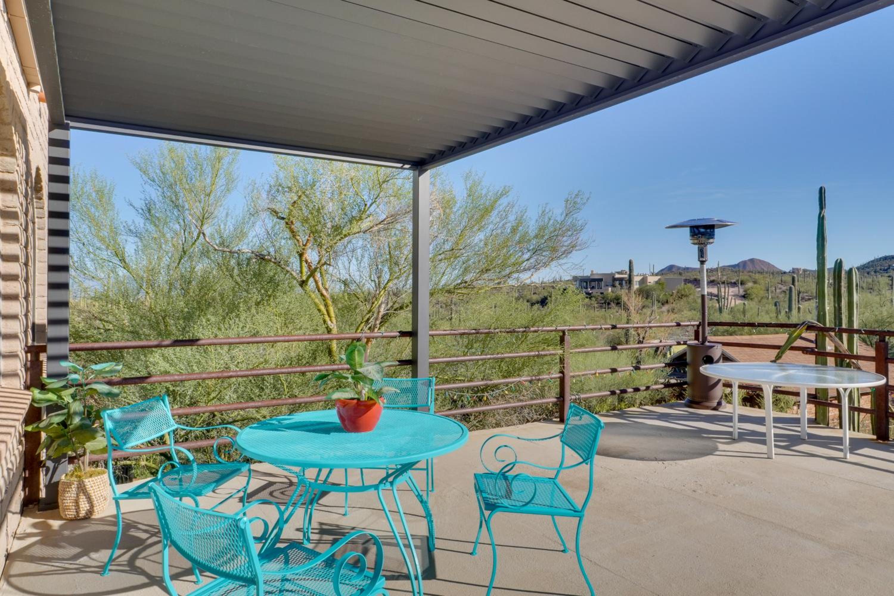 Pool and Stunning Mtn Views! Eclectic Tucson Home