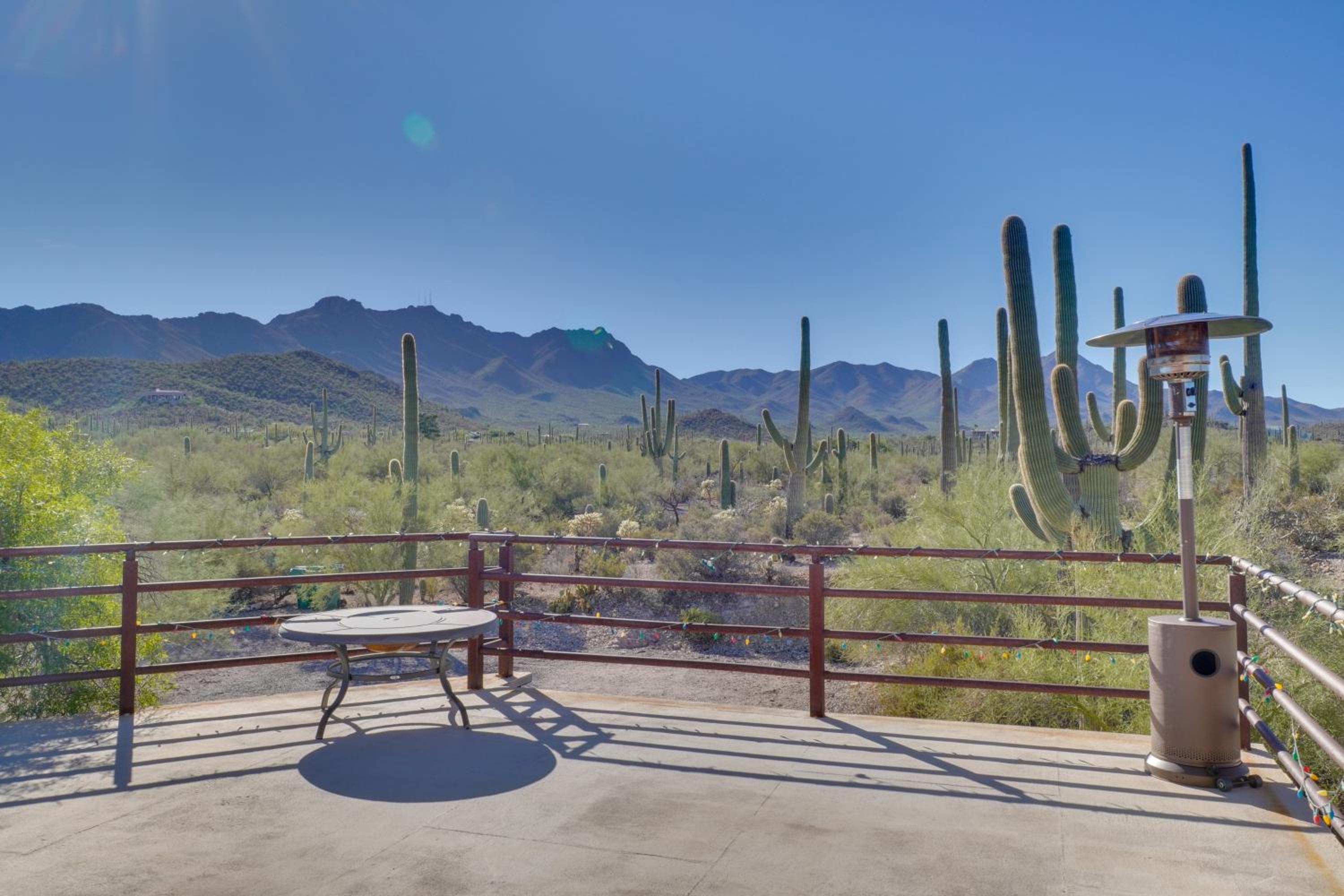 Pool and Stunning Mtn Views! Eclectic Tucson Home