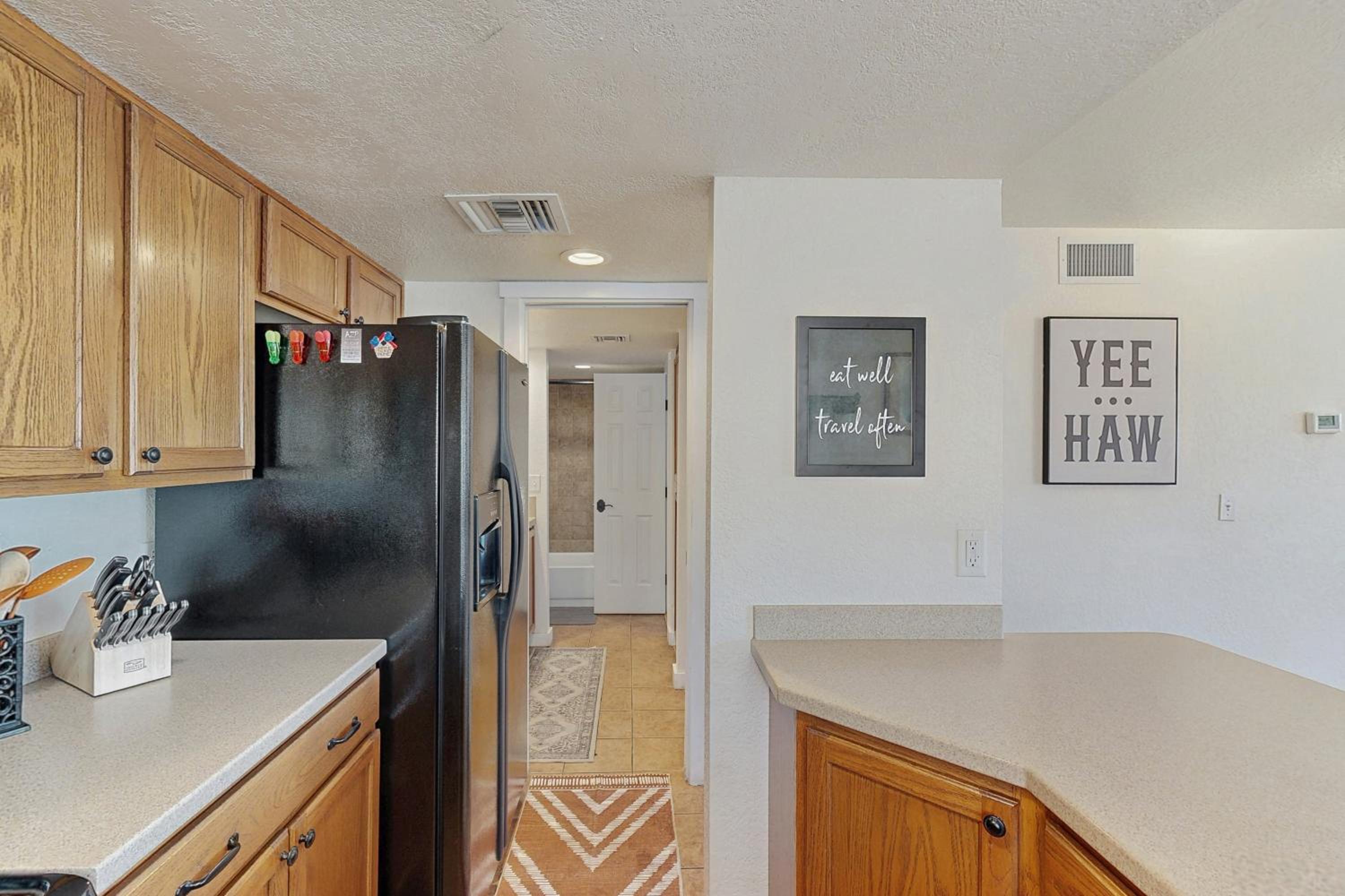 Mtn-View Condo with Resort Amenities in Tucson!