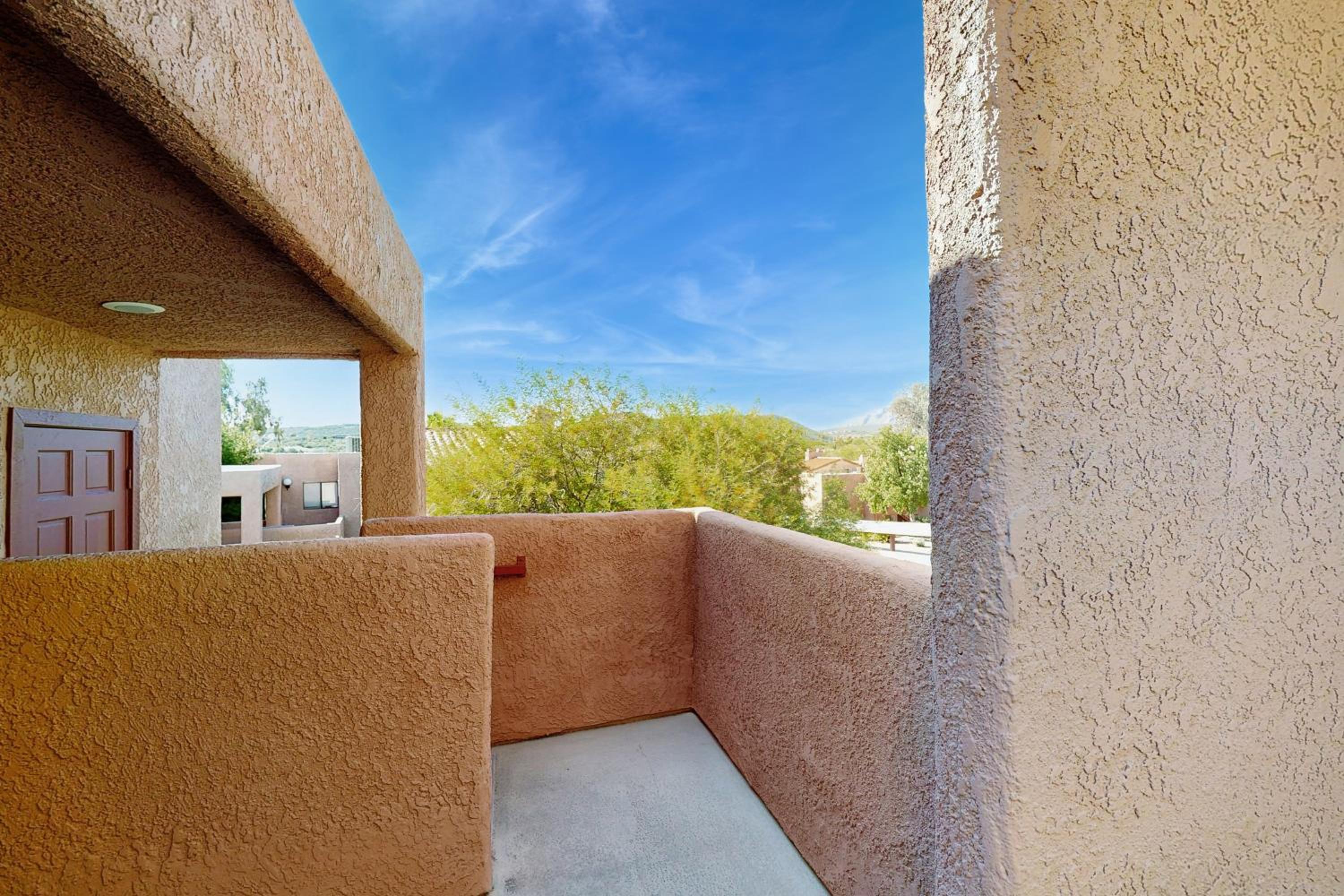 Mtn-View Condo with Resort Amenities in Tucson!