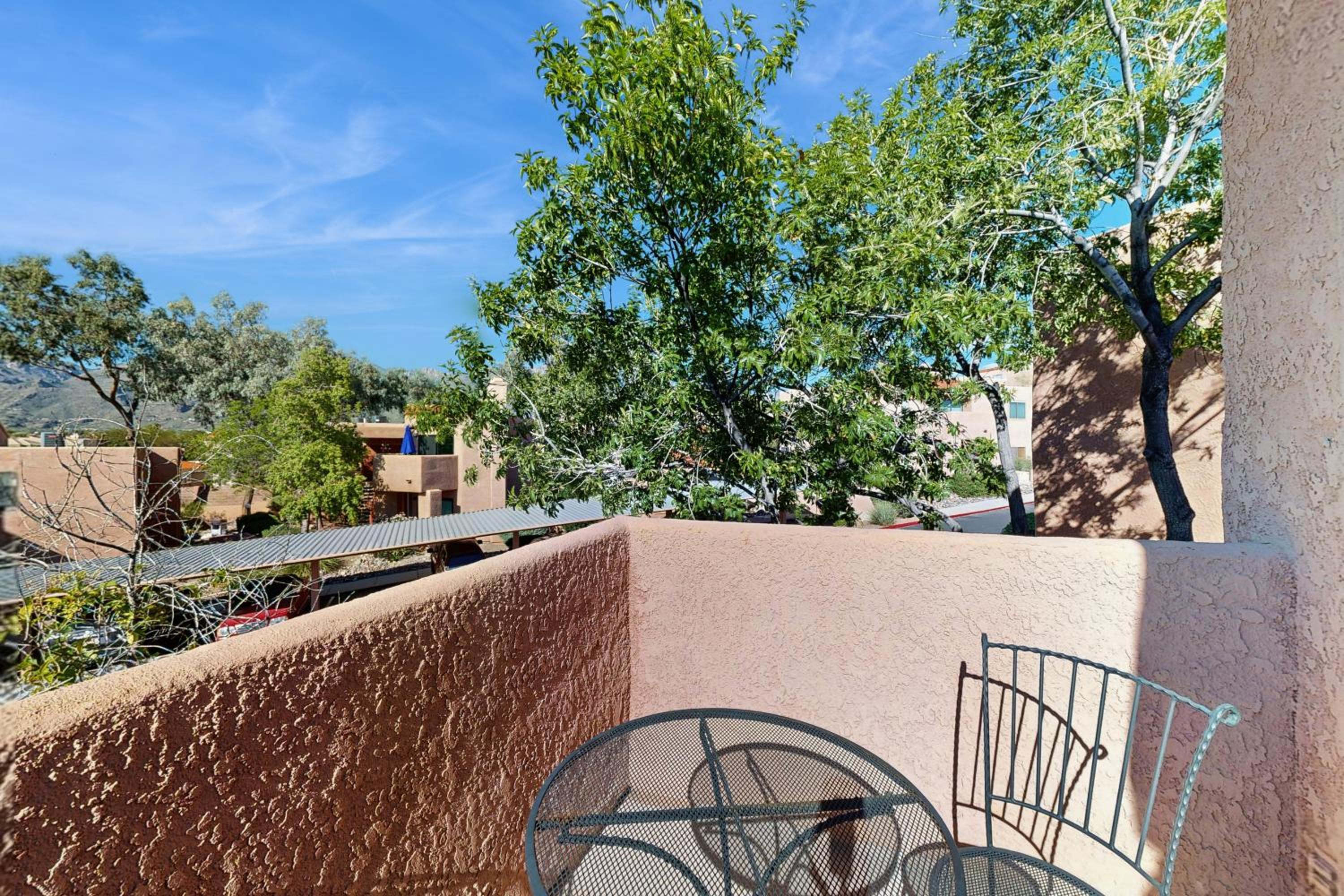 Mtn-View Condo with Resort Amenities in Tucson!