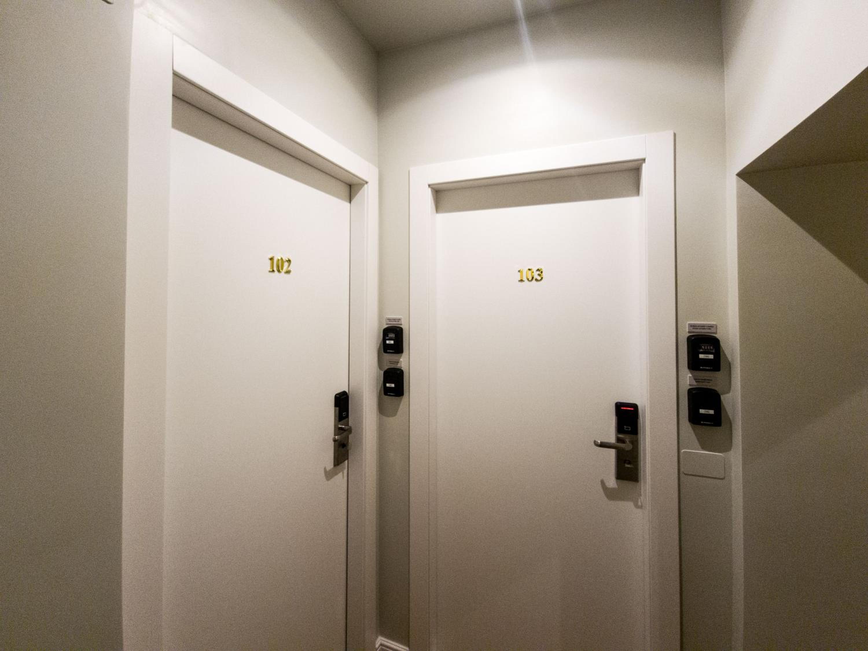 Domus Innovatis Rooms & Home - Vatican Rooms