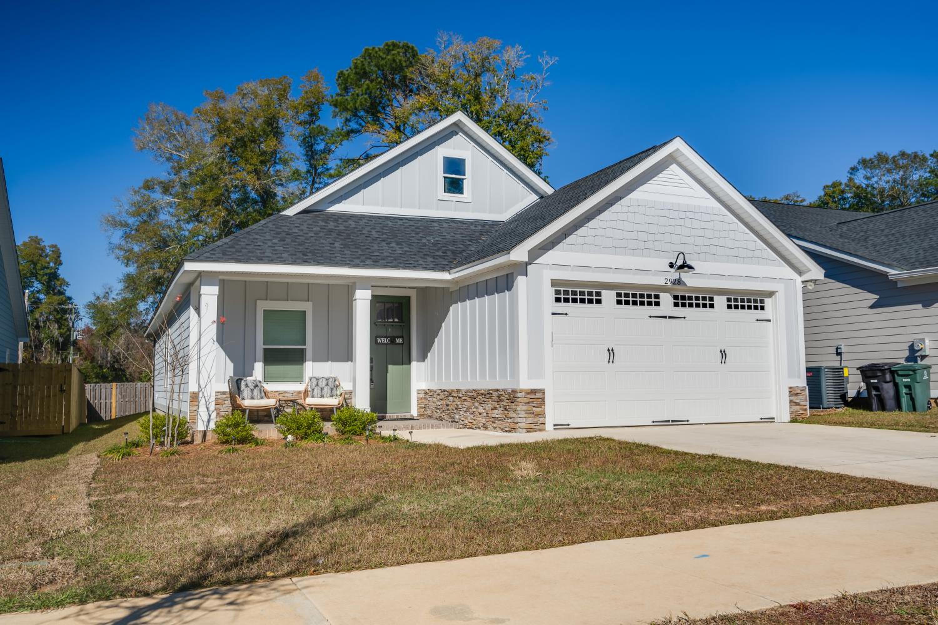Tally Cozy Craftsman Near Football Parks Lake & Airport