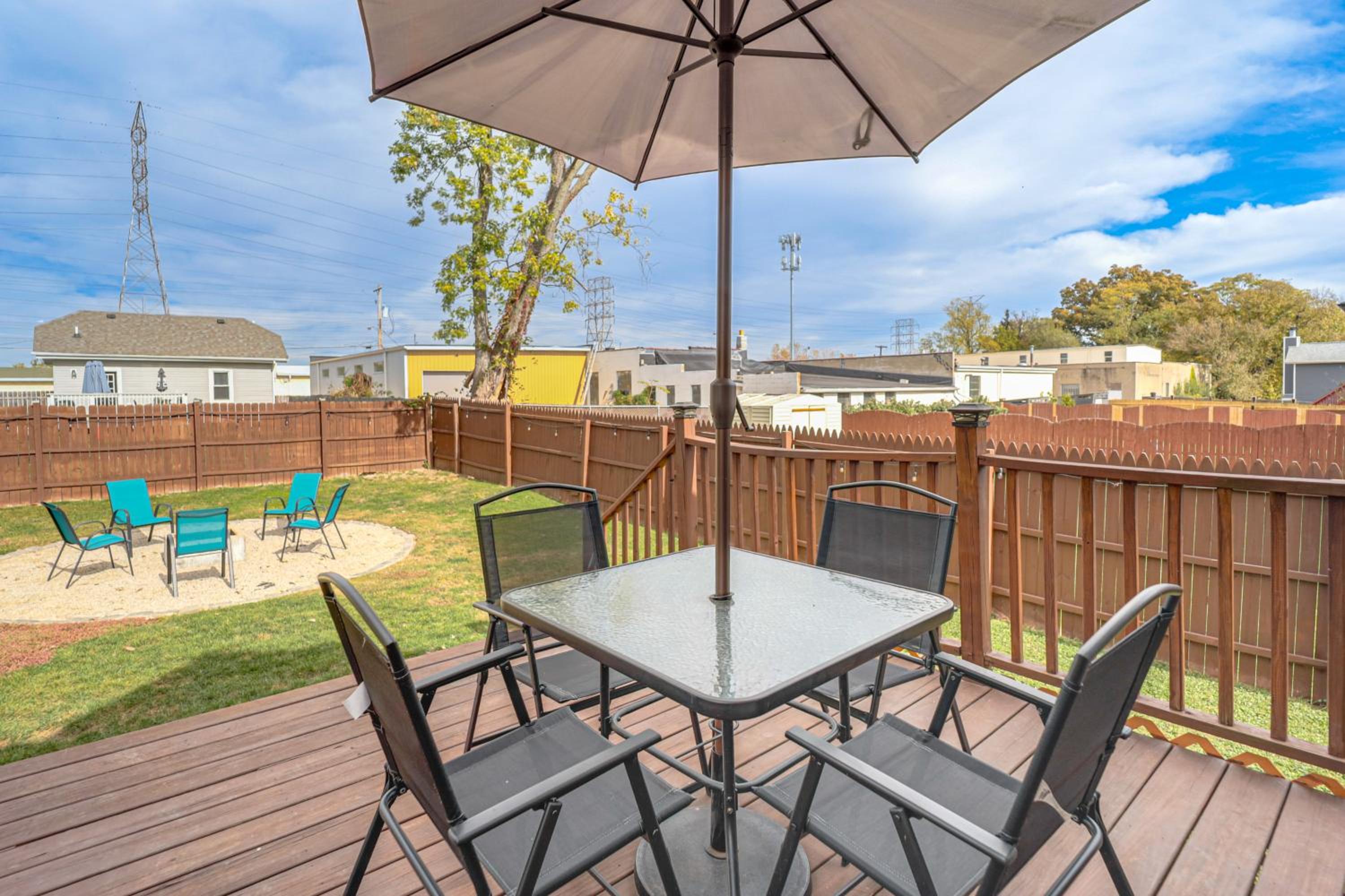 Pet-Friendly Oakley Gem with Large Backyard!