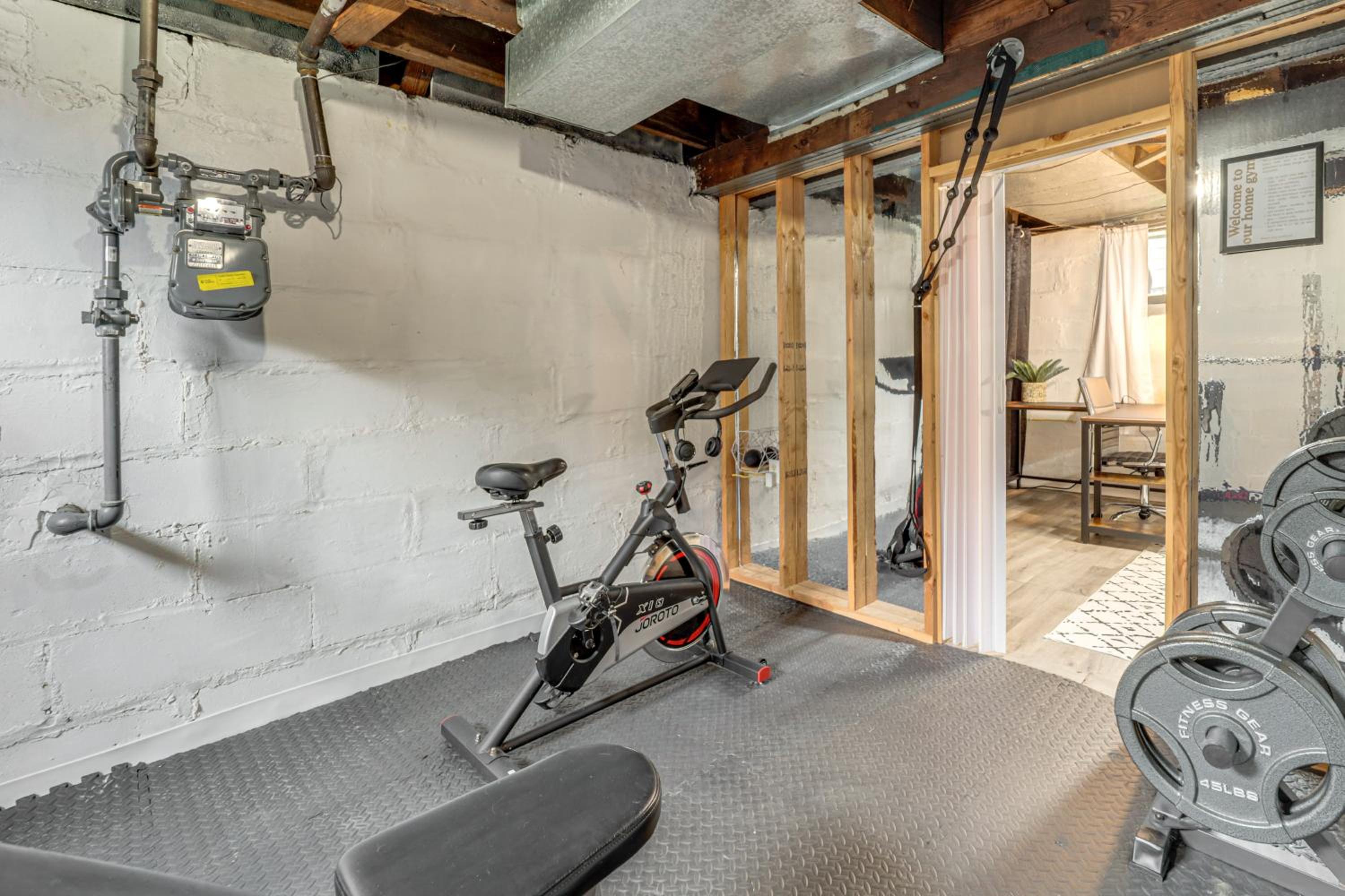 Pet-Friendly Oakley Gem with Large Backyard!
