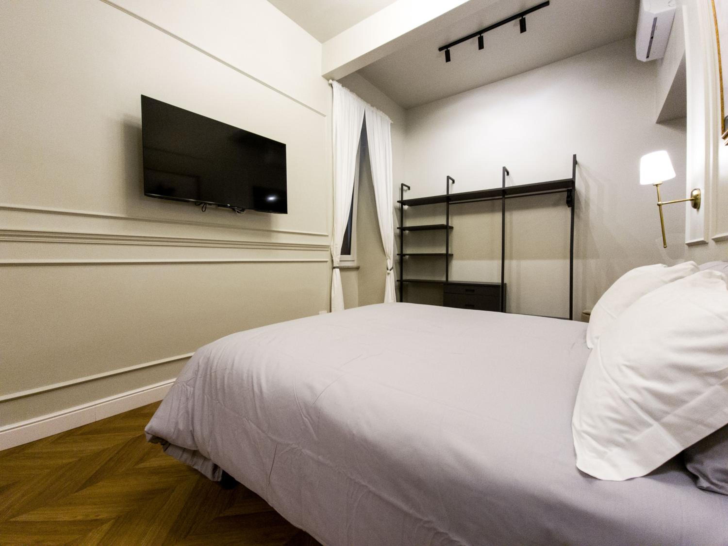 Domus Innovatis Rooms & Home - Vatican Rooms