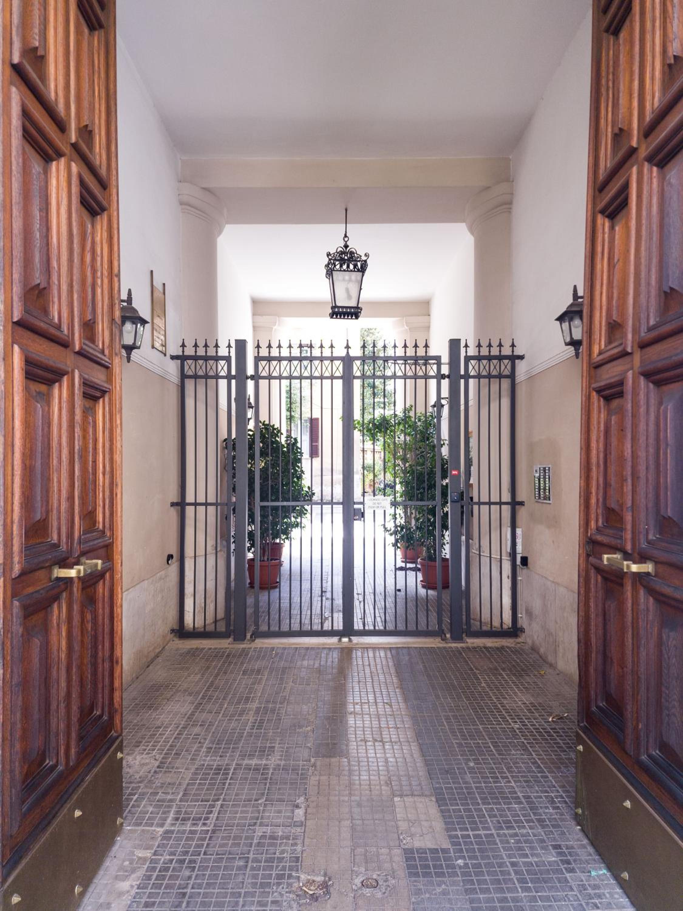 Domus Innovatis Rooms & Home - Vatican Rooms