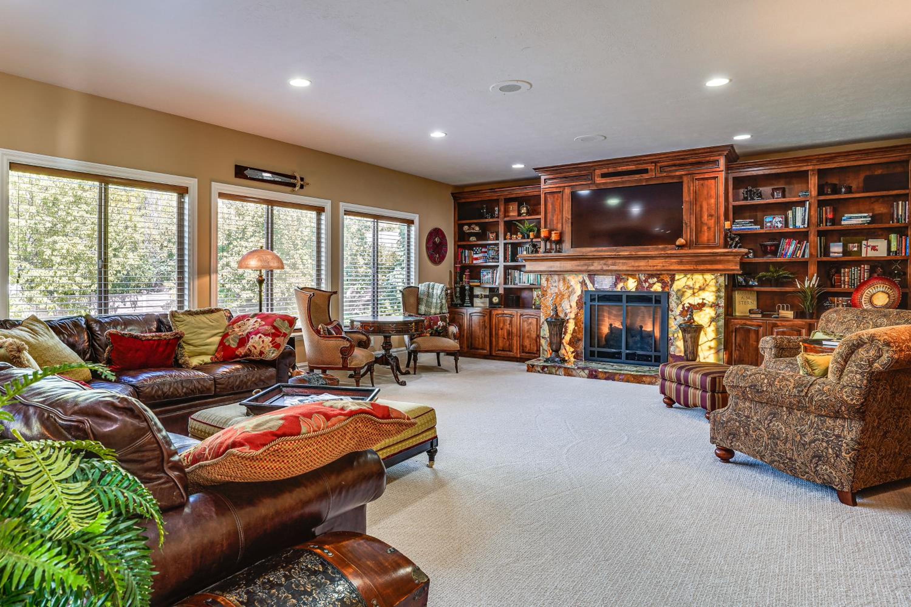 Upscale Group Getaway in Orem with Private Hot Tub