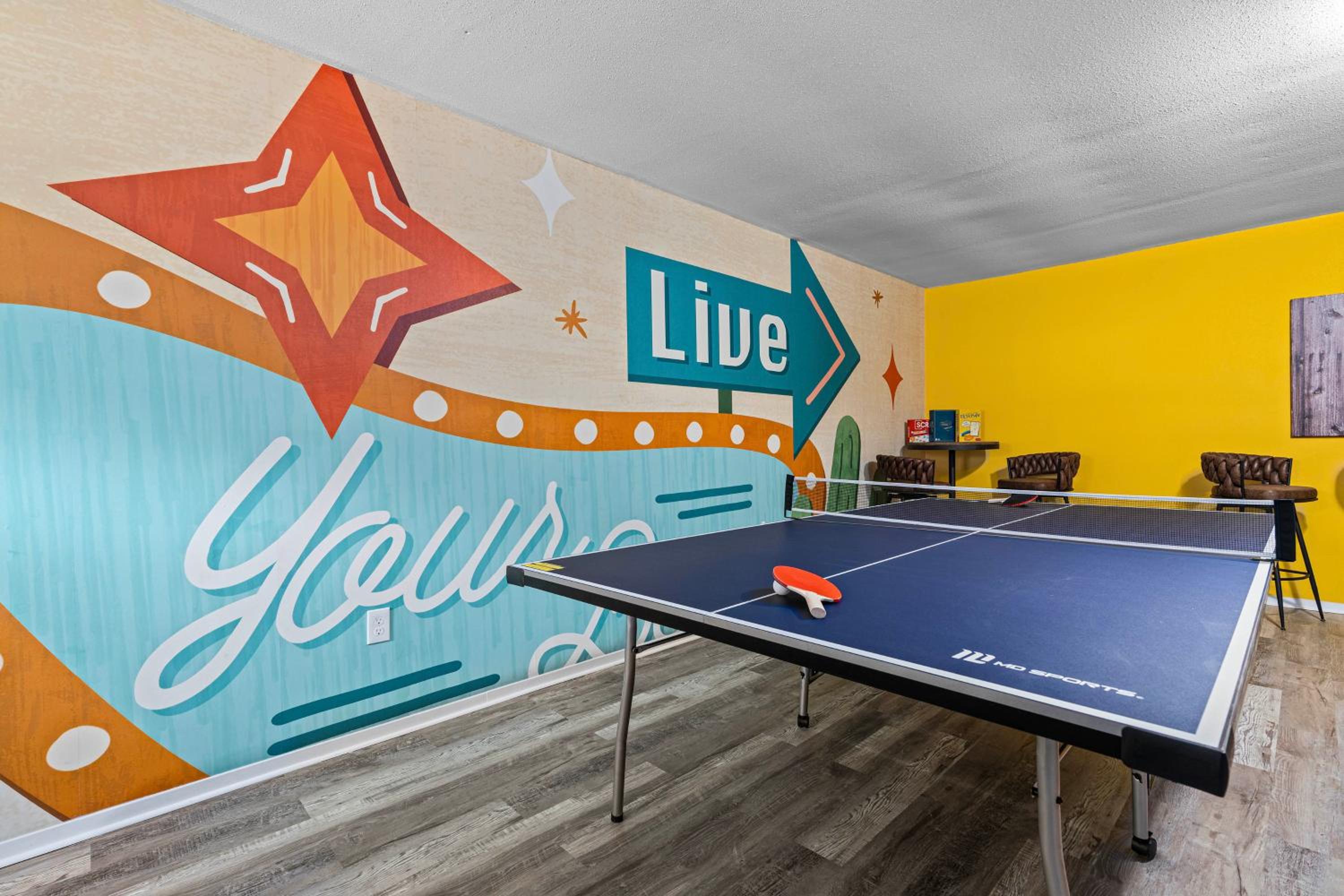 Mini Golf, Arcade and Fire Pit! San Antonio Home