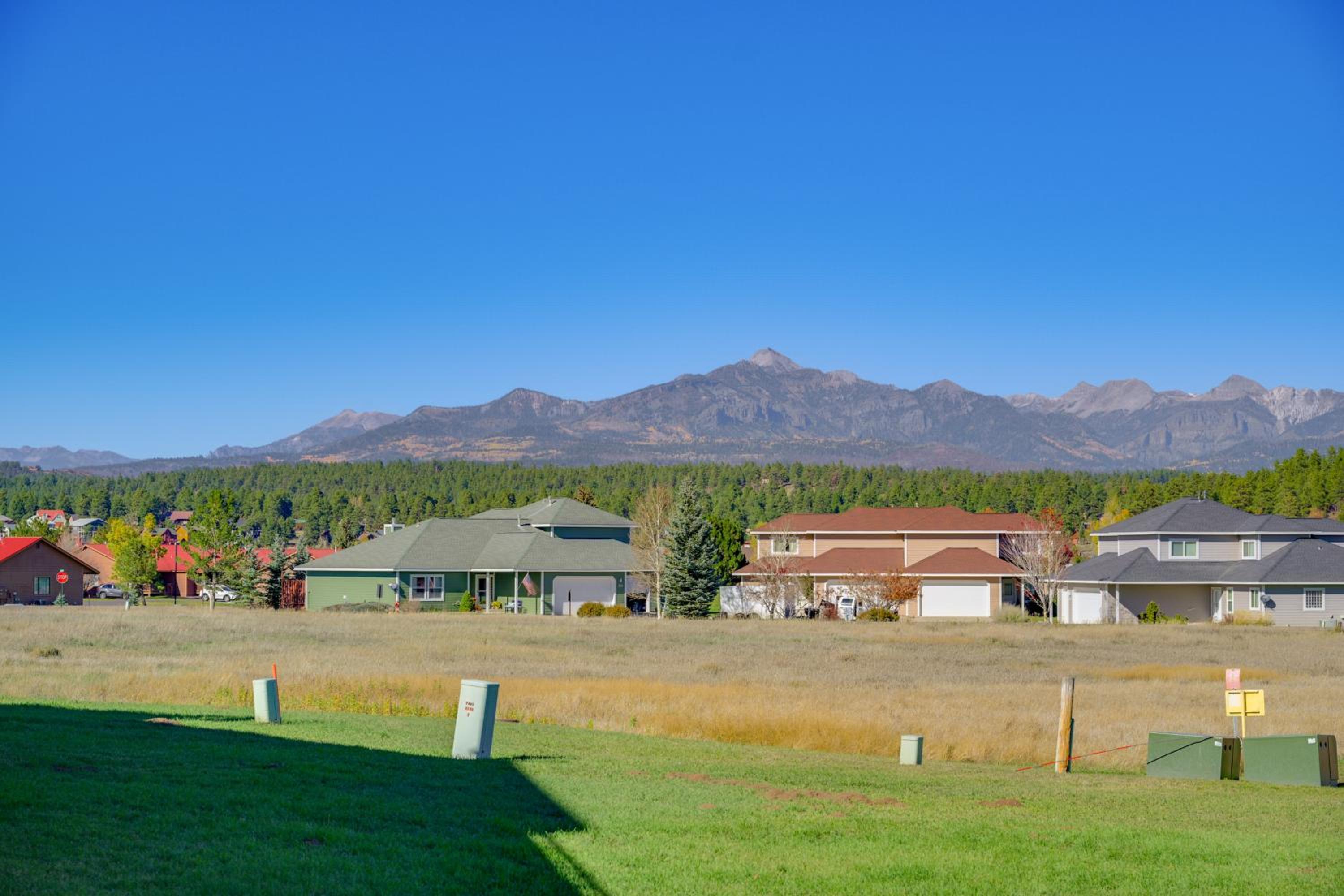 4 Mi to Dtwn Pagosa Springs Gem with Mtn Views!