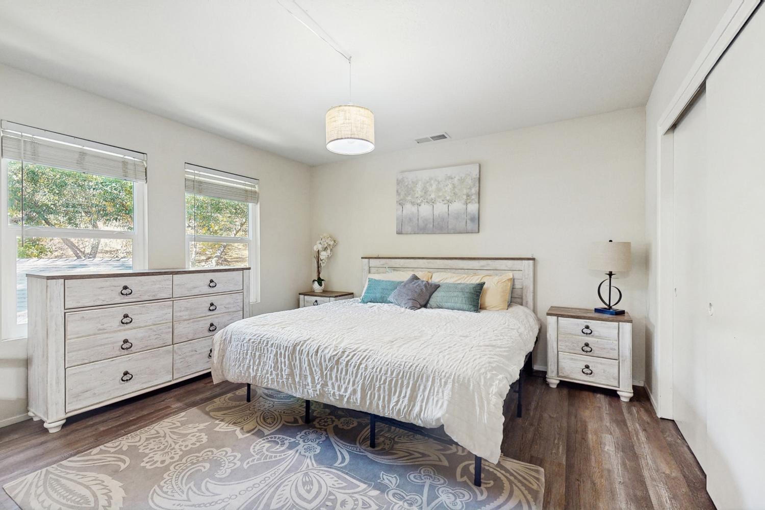 4BR Home Near Yosemite with Pool Table