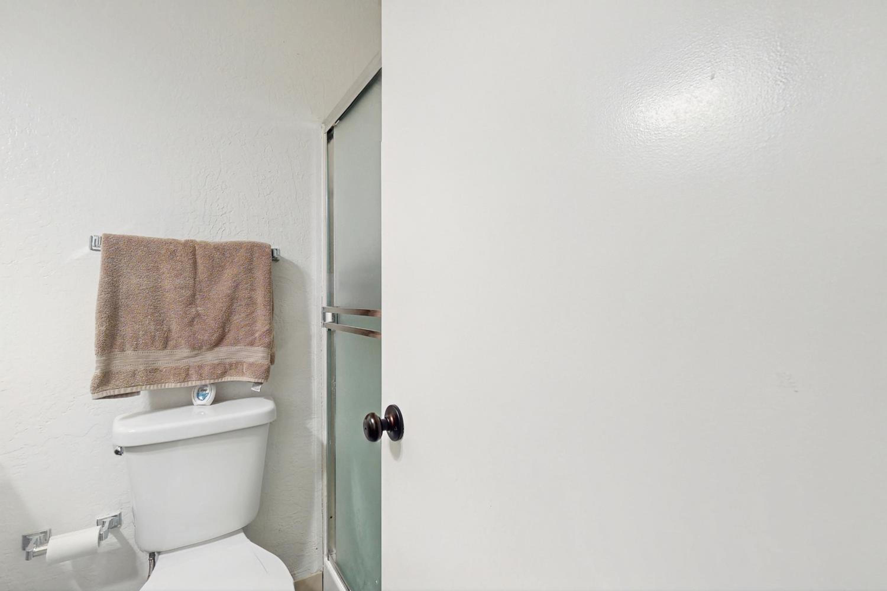 4BR Home Near Yosemite with Pool Table