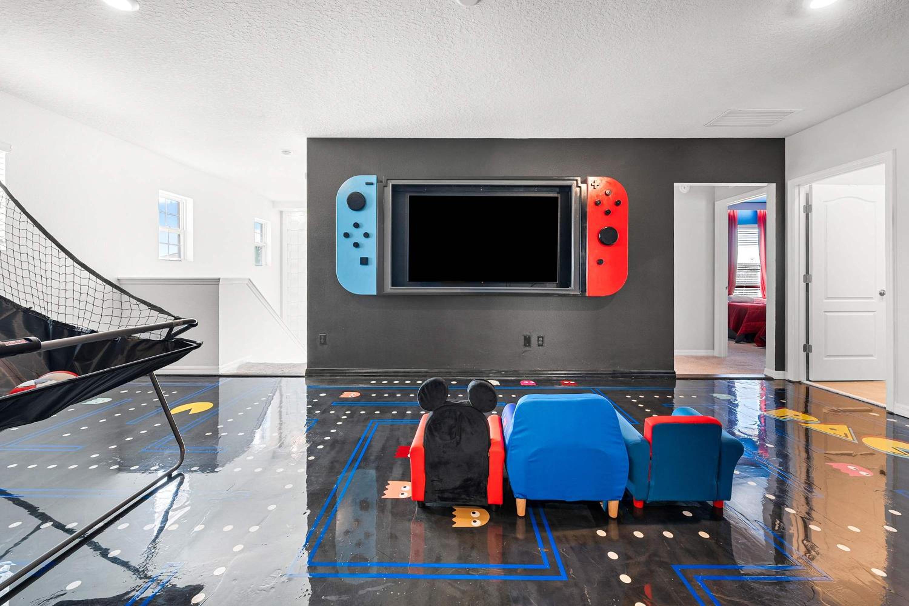 Themed 6BR Home Game Room Pool Sleeps 16
