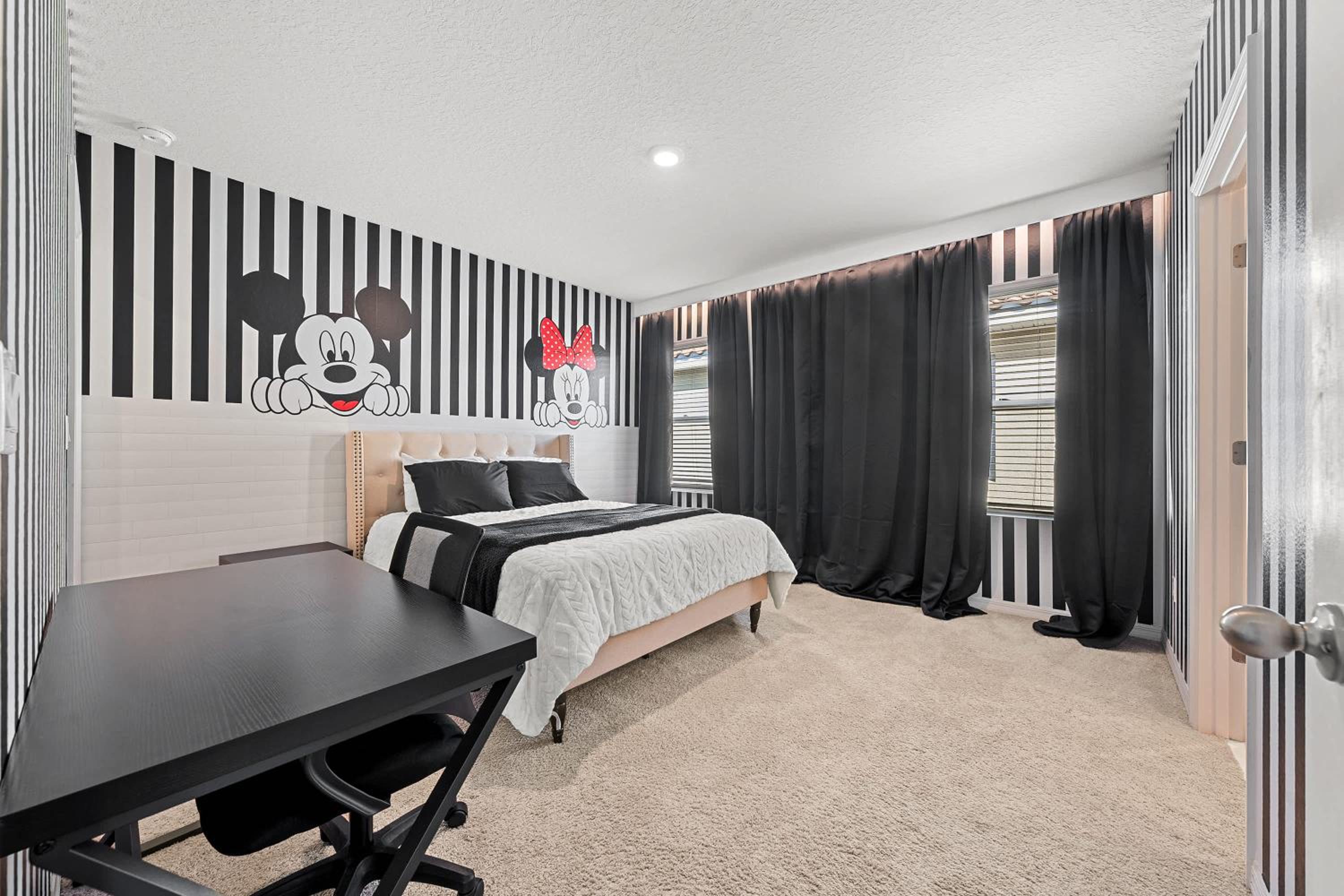 Themed 6BR Home Game Room Pool Sleeps 16