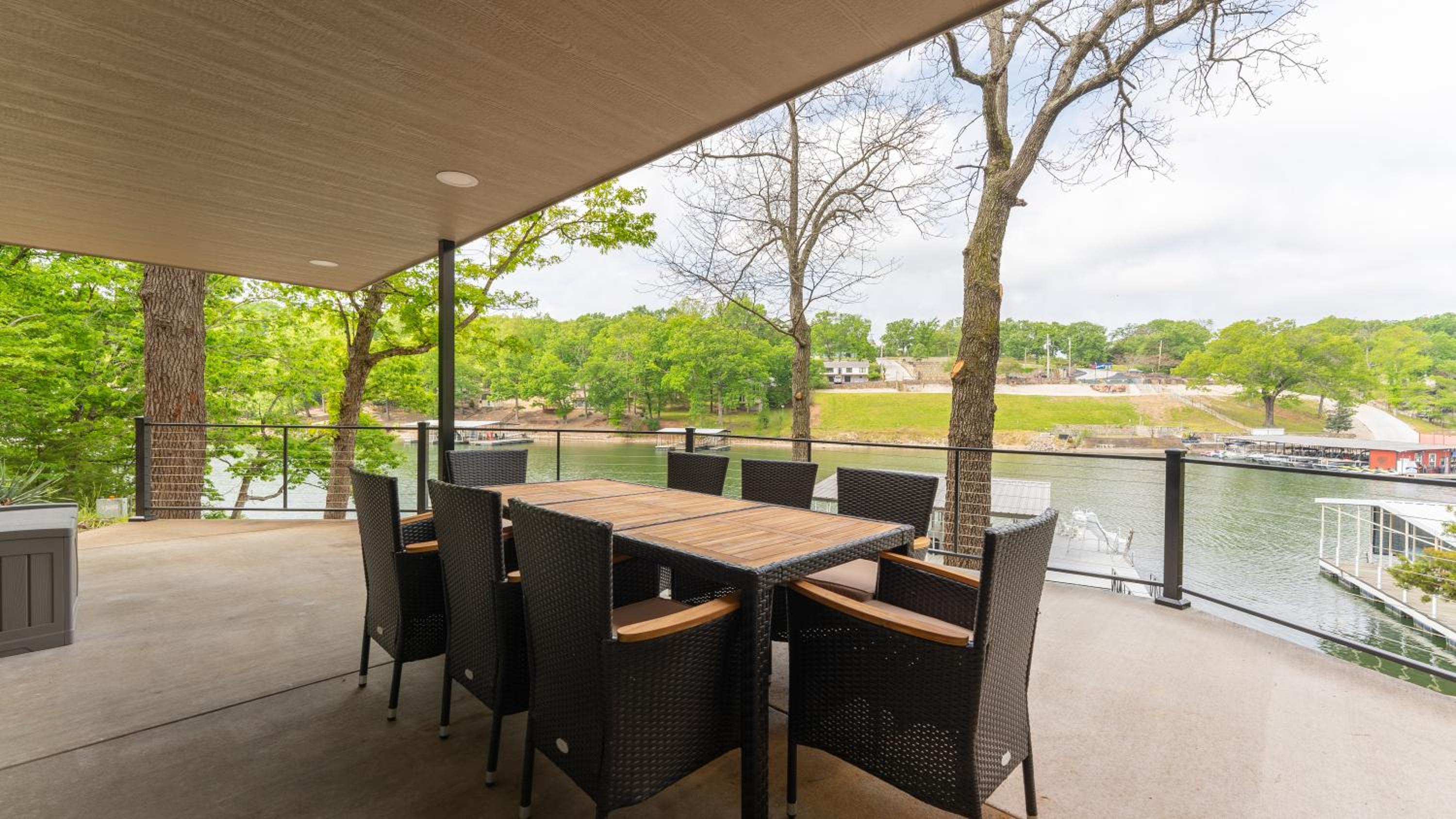 Amazing Lakefront Paradise with Perfect Location