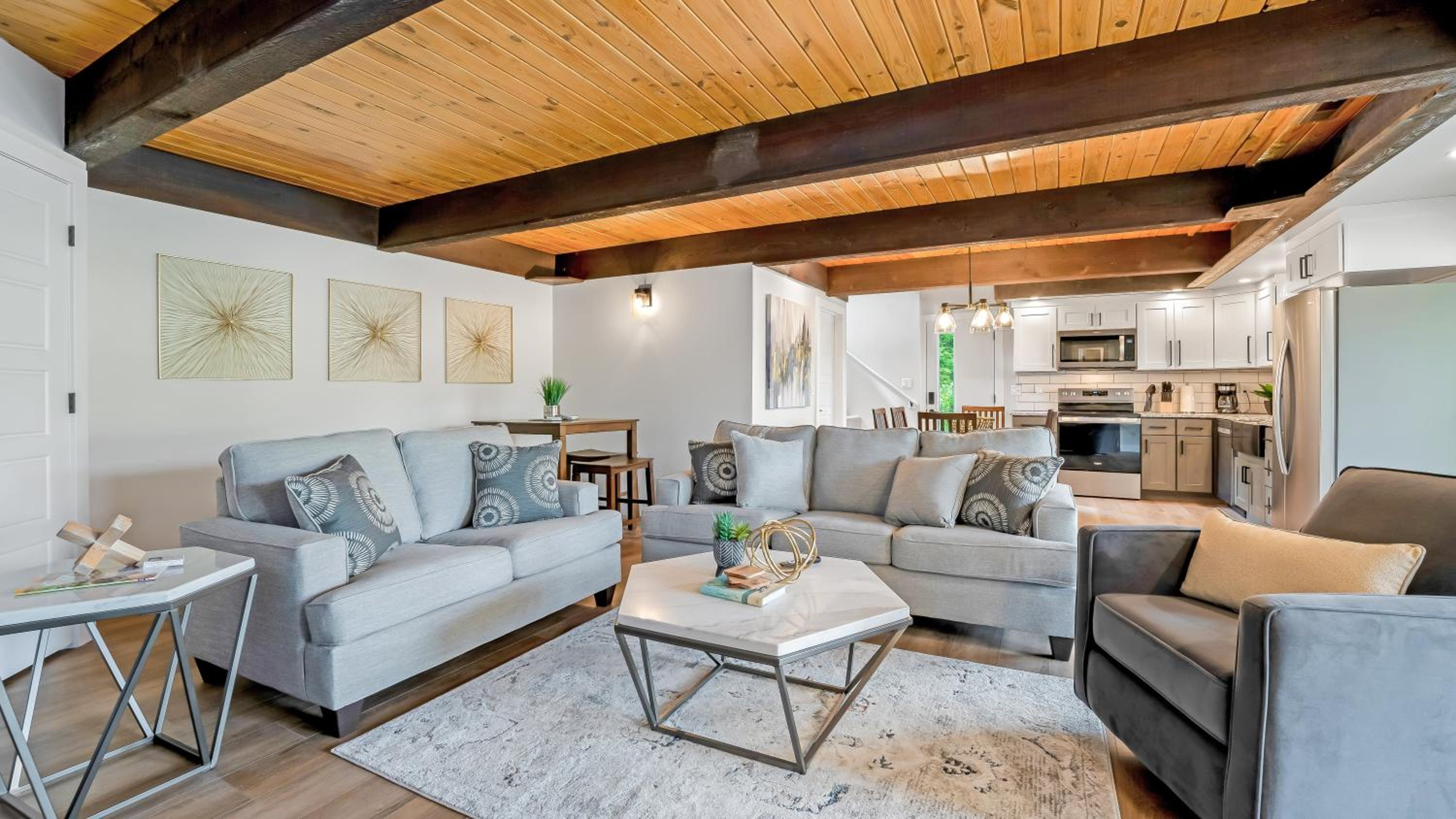Amazing Lakefront Paradise with Perfect Location