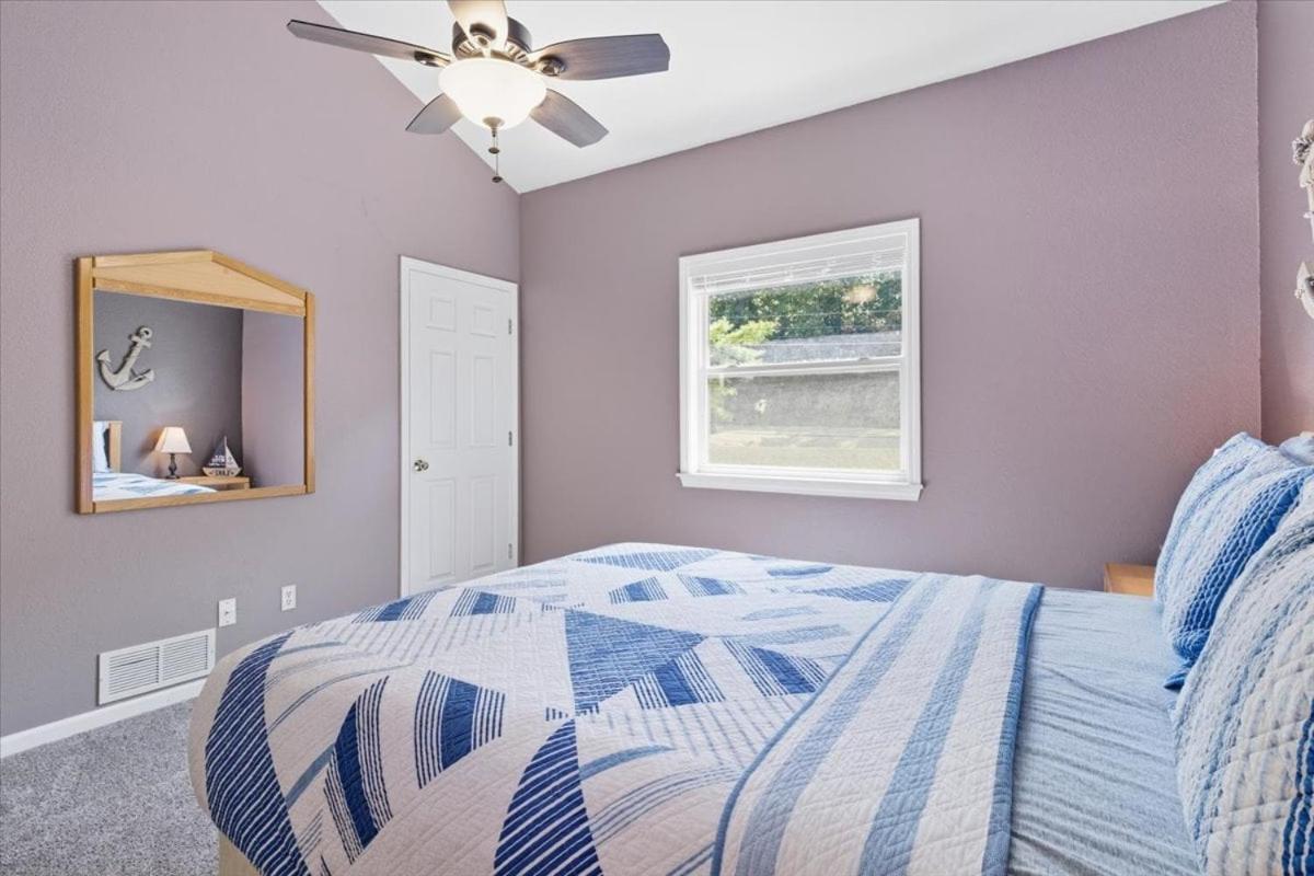 2mm Main Channel Views, Boat & PWC Slip, 2 Pools, Playground & Tennis