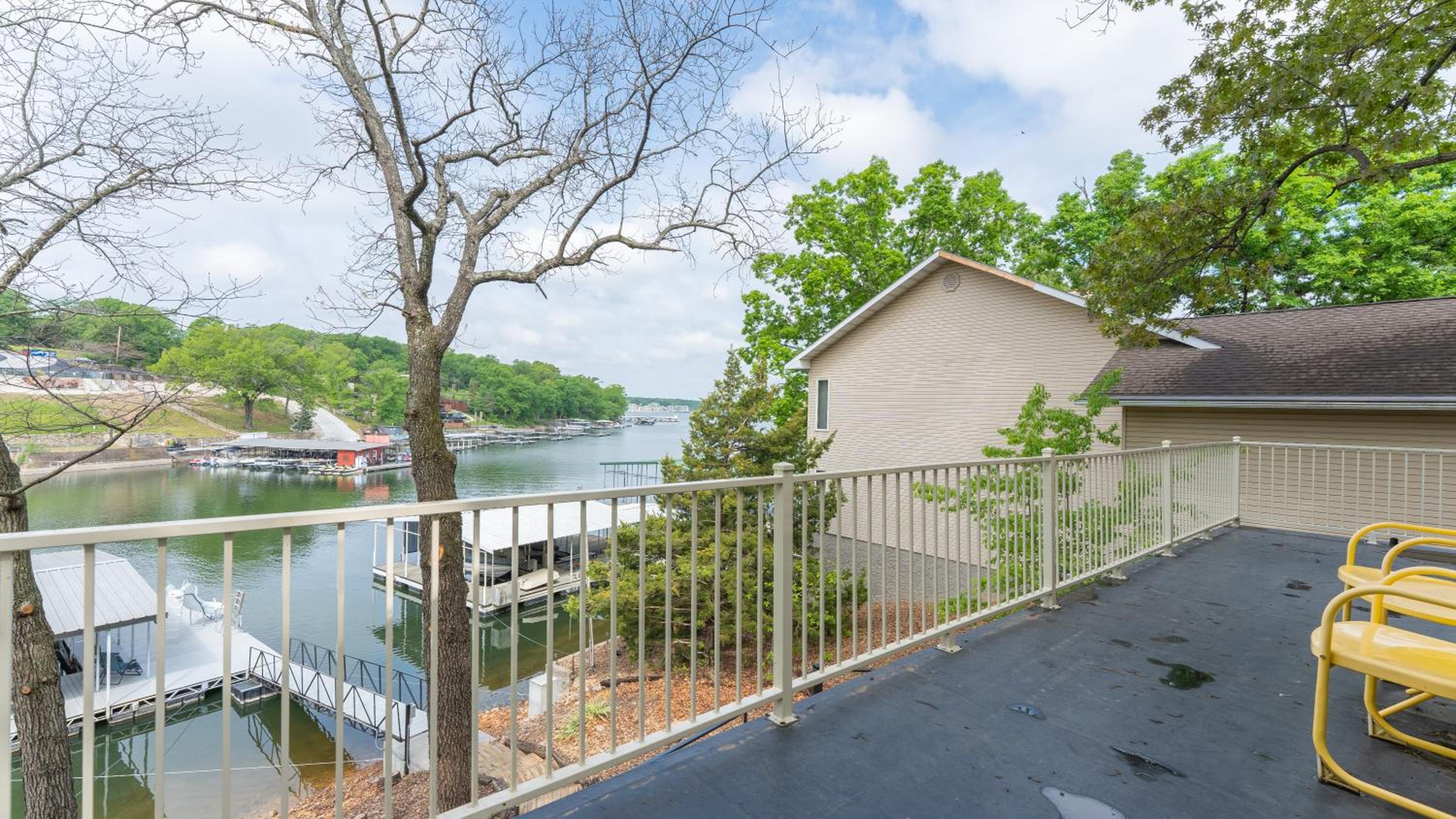 Amazing Lakefront Paradise with Perfect Location