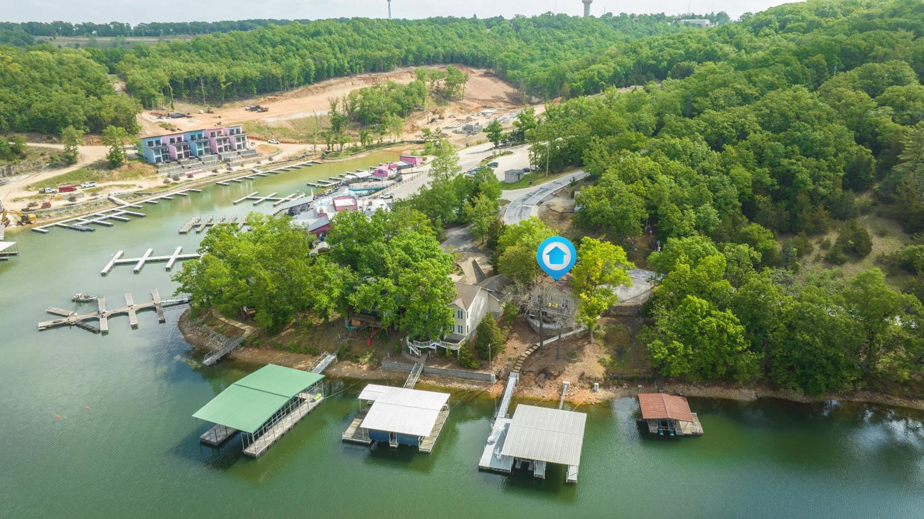 Amazing Lakefront Paradise with Perfect Location