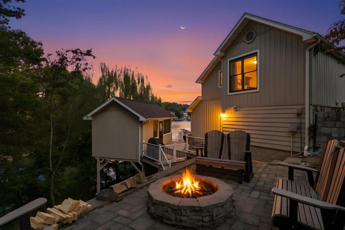 Amazing Cove, Fenced Yard, & Game Room!