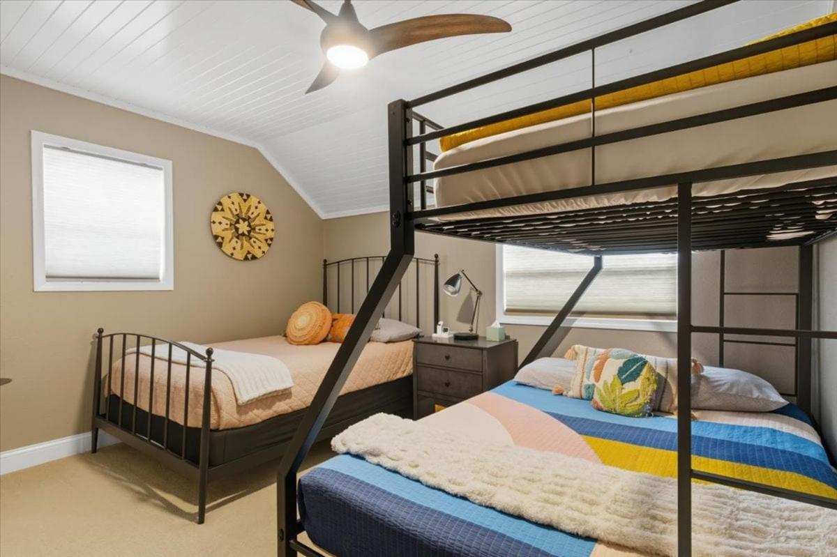 Amazing Cove, Fenced Yard, & Game Room!