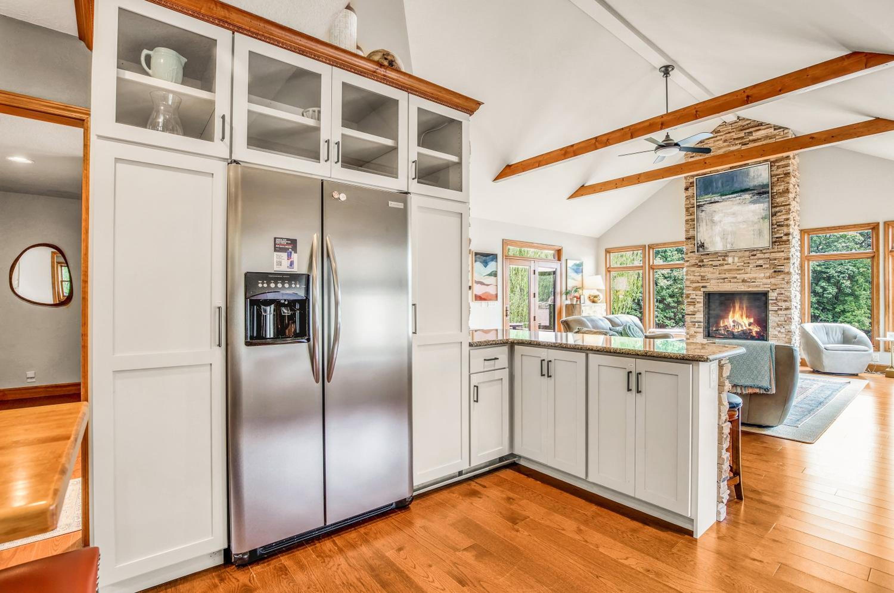 Amazing Cove, Fenced Yard, & Game Room!