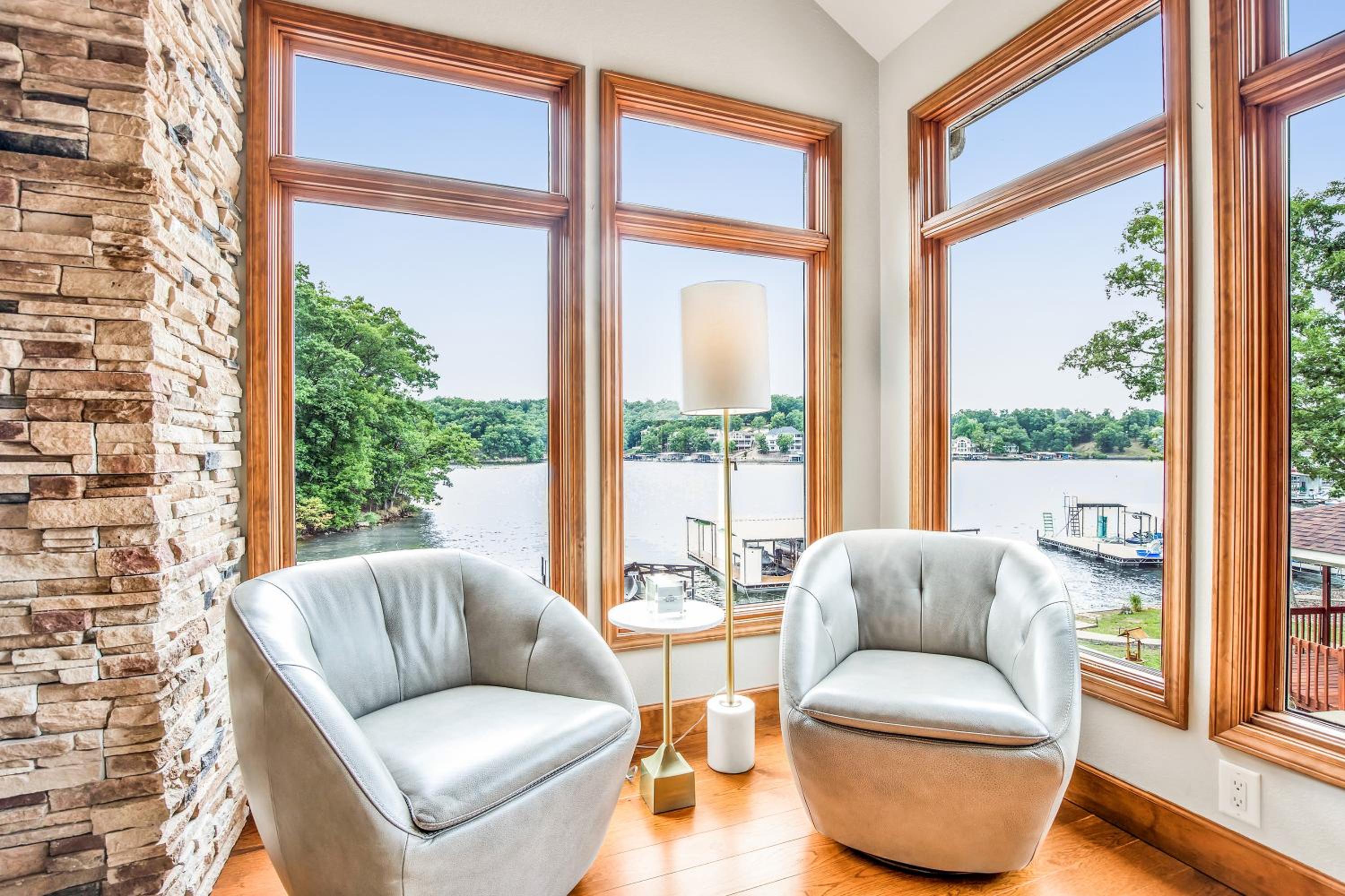 Amazing Cove, Fenced Yard, & Game Room!