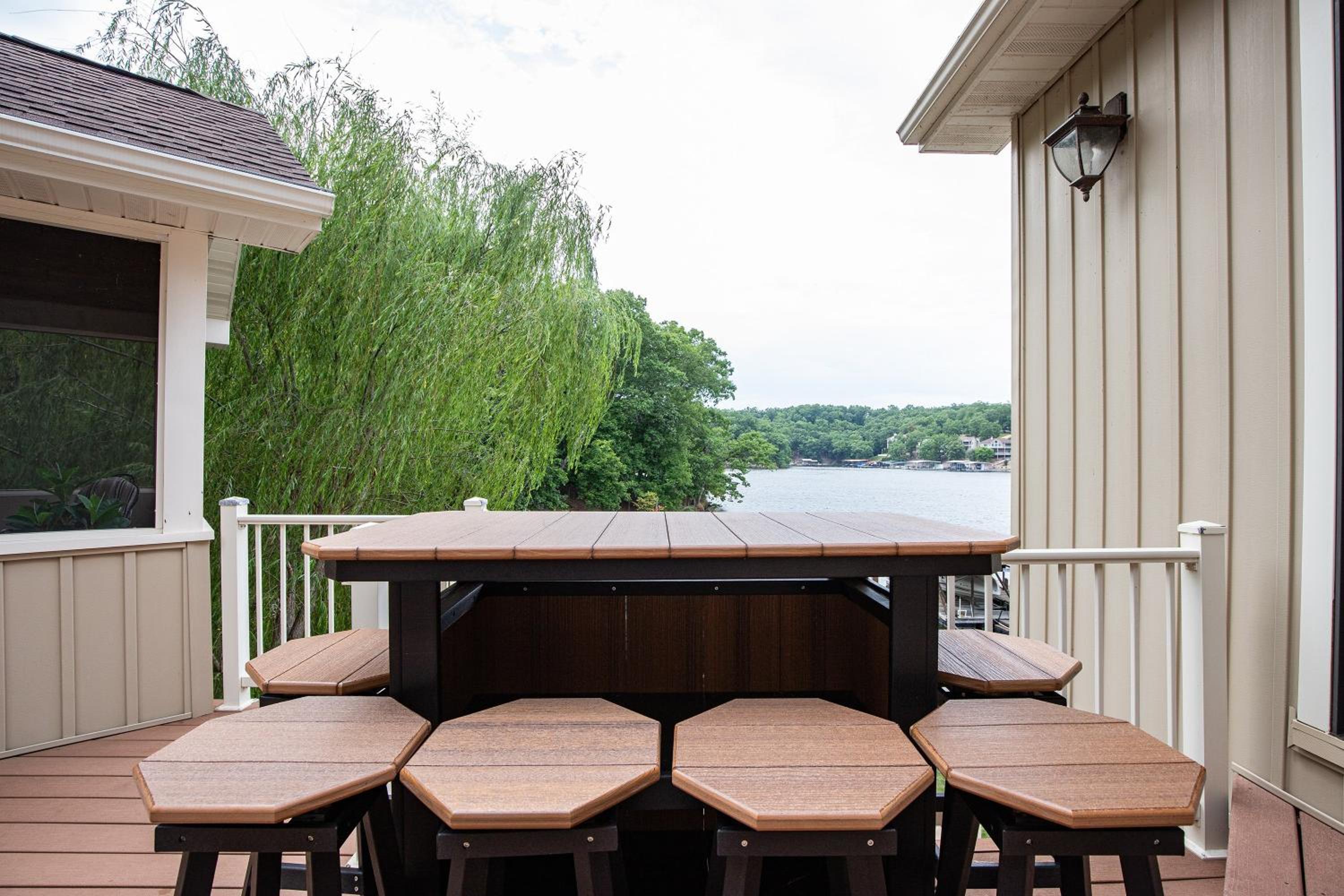 Amazing Cove, Fenced Yard, & Game Room!