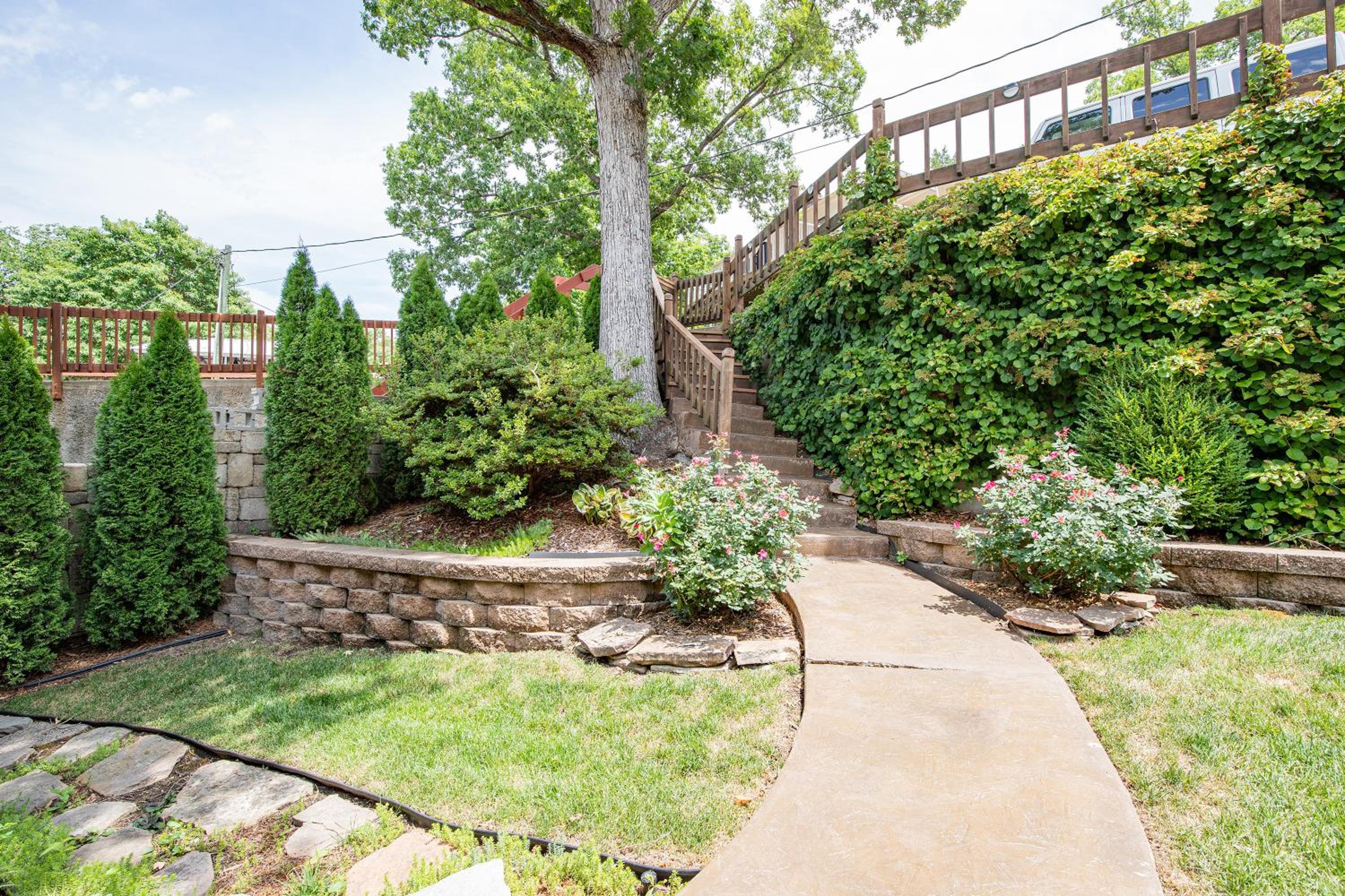 Amazing Cove, Fenced Yard, & Game Room!