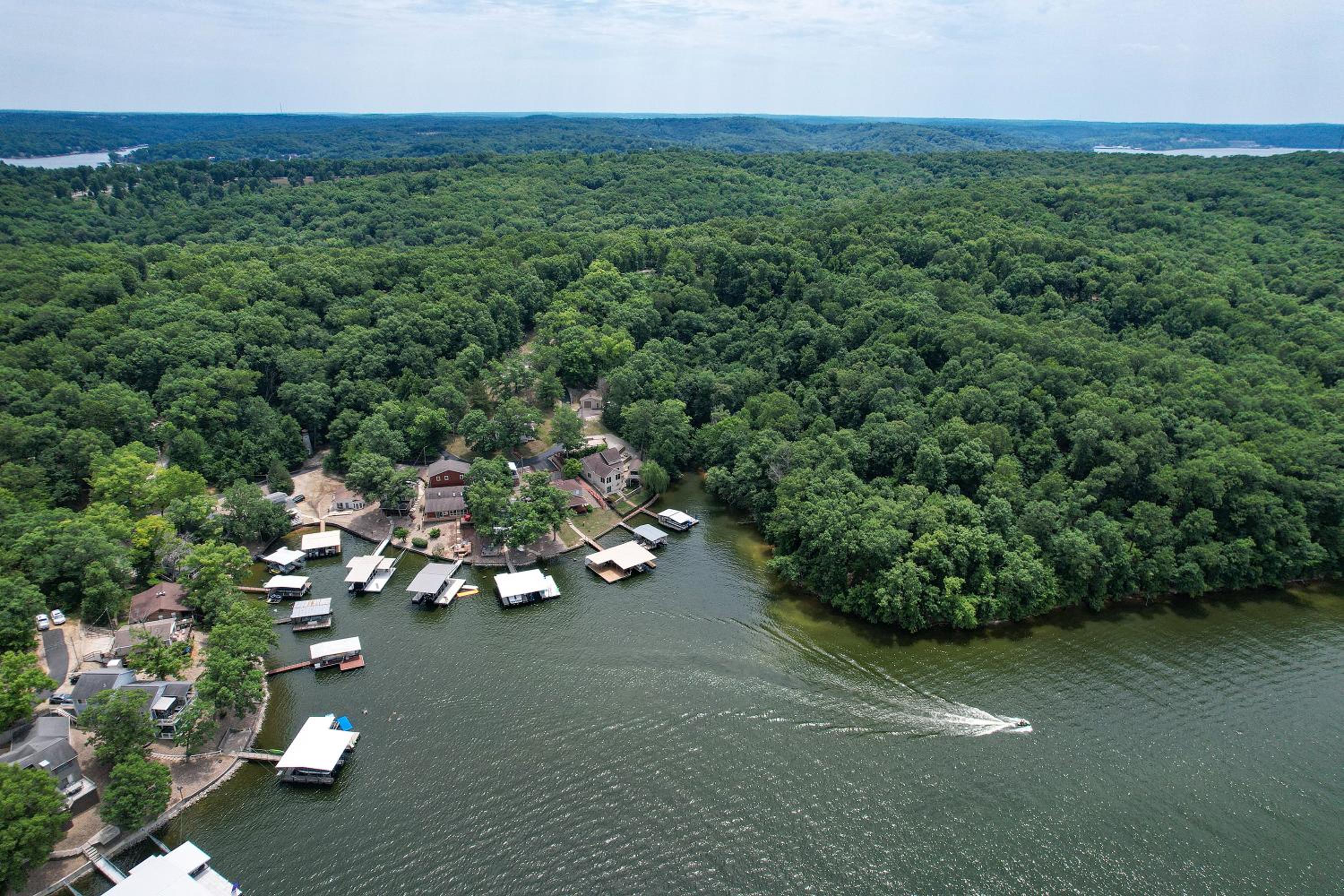Amazing Cove, Fenced Yard, & Game Room!