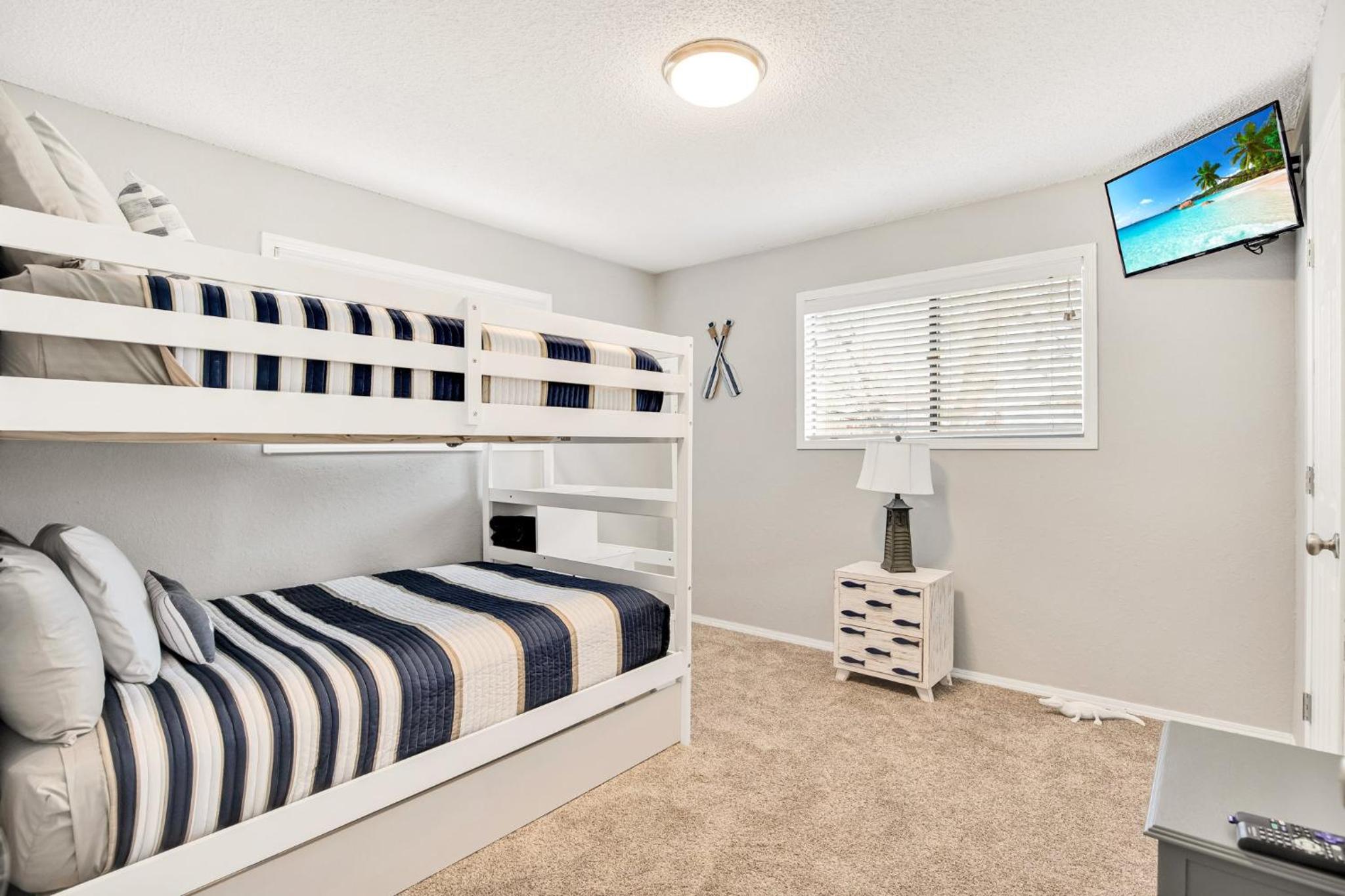 Amazing Views Close to the Strip - Private Dock!