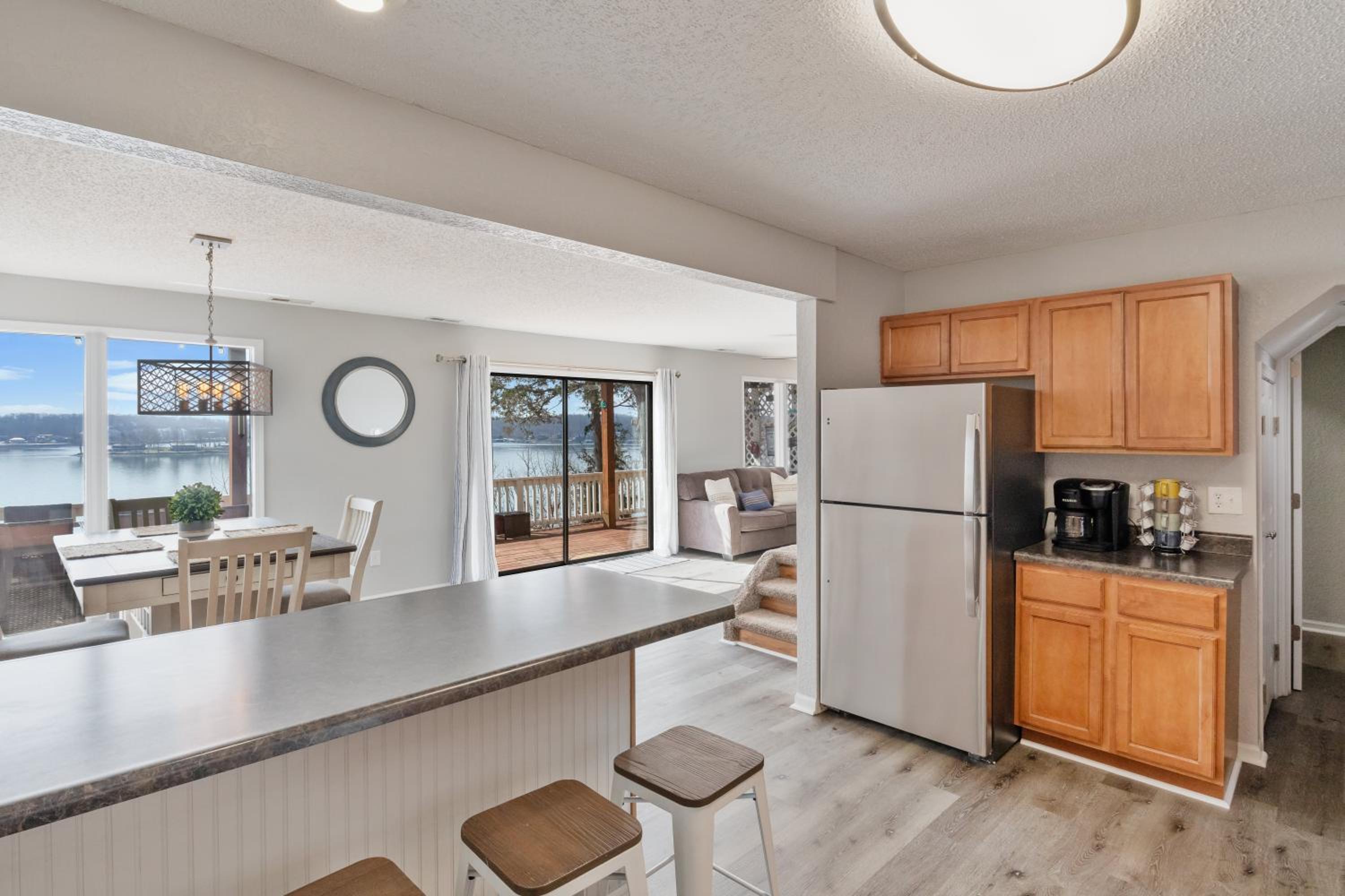 Amazing Views Close to the Strip - Private Dock!