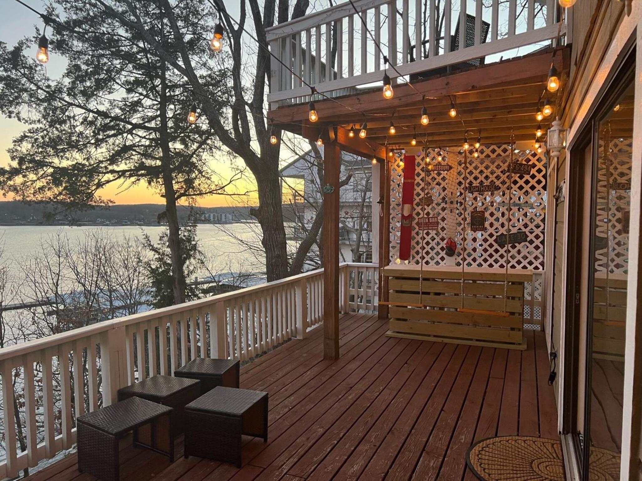 Amazing Views Close to the Strip - Private Dock!