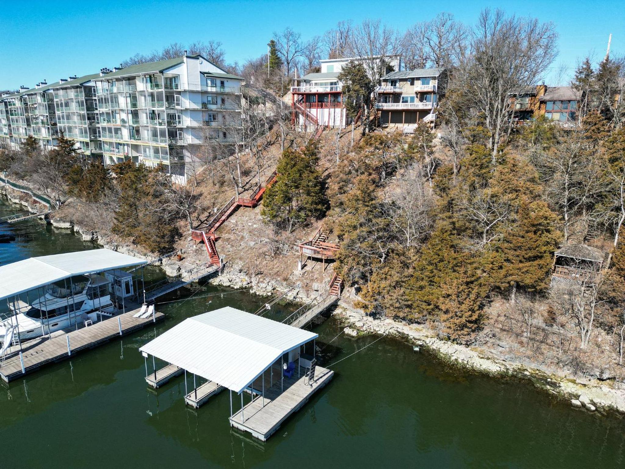 Amazing Views Close to the Strip - Private Dock!