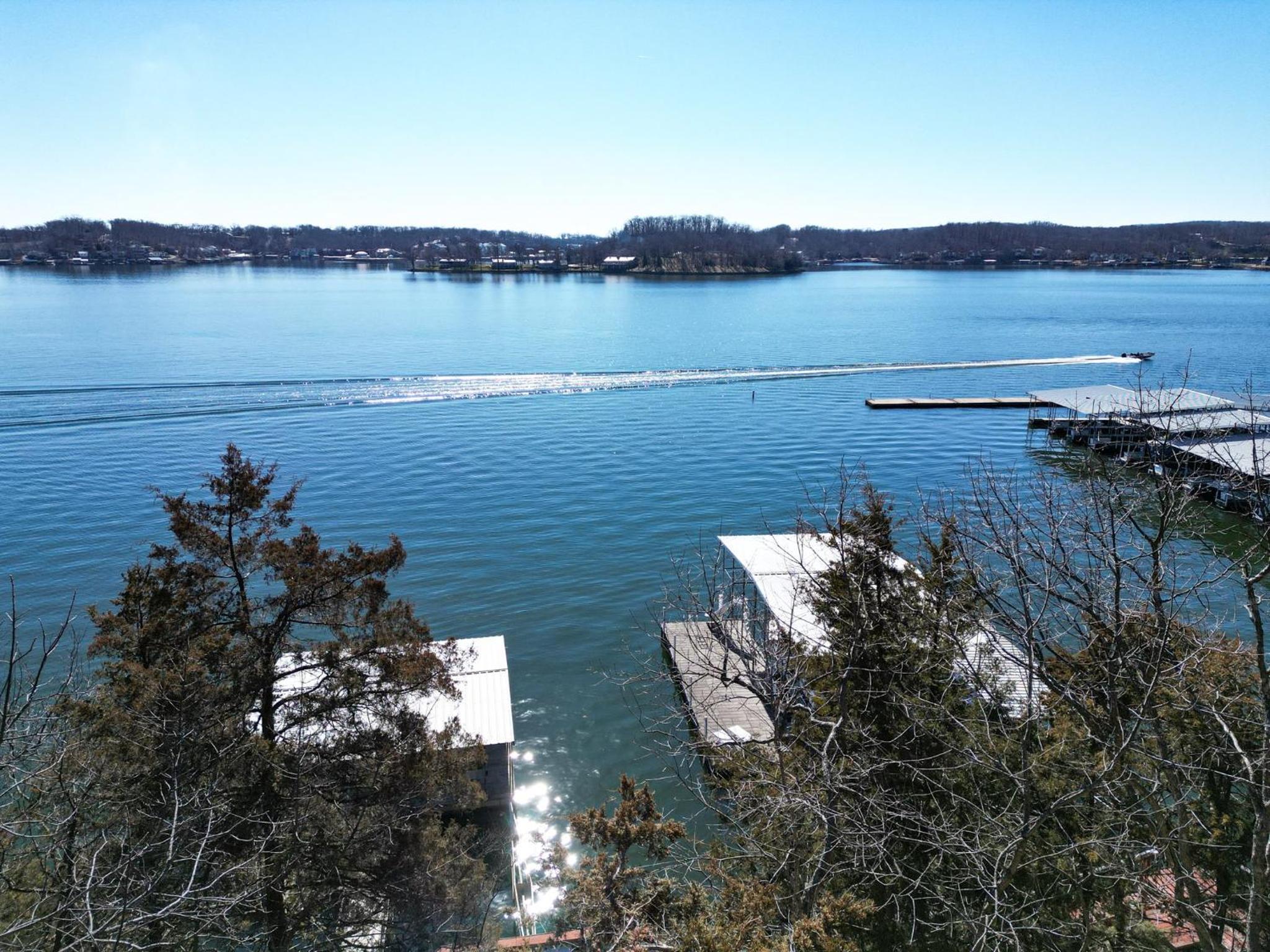 Amazing Views Close to the Strip - Private Dock!