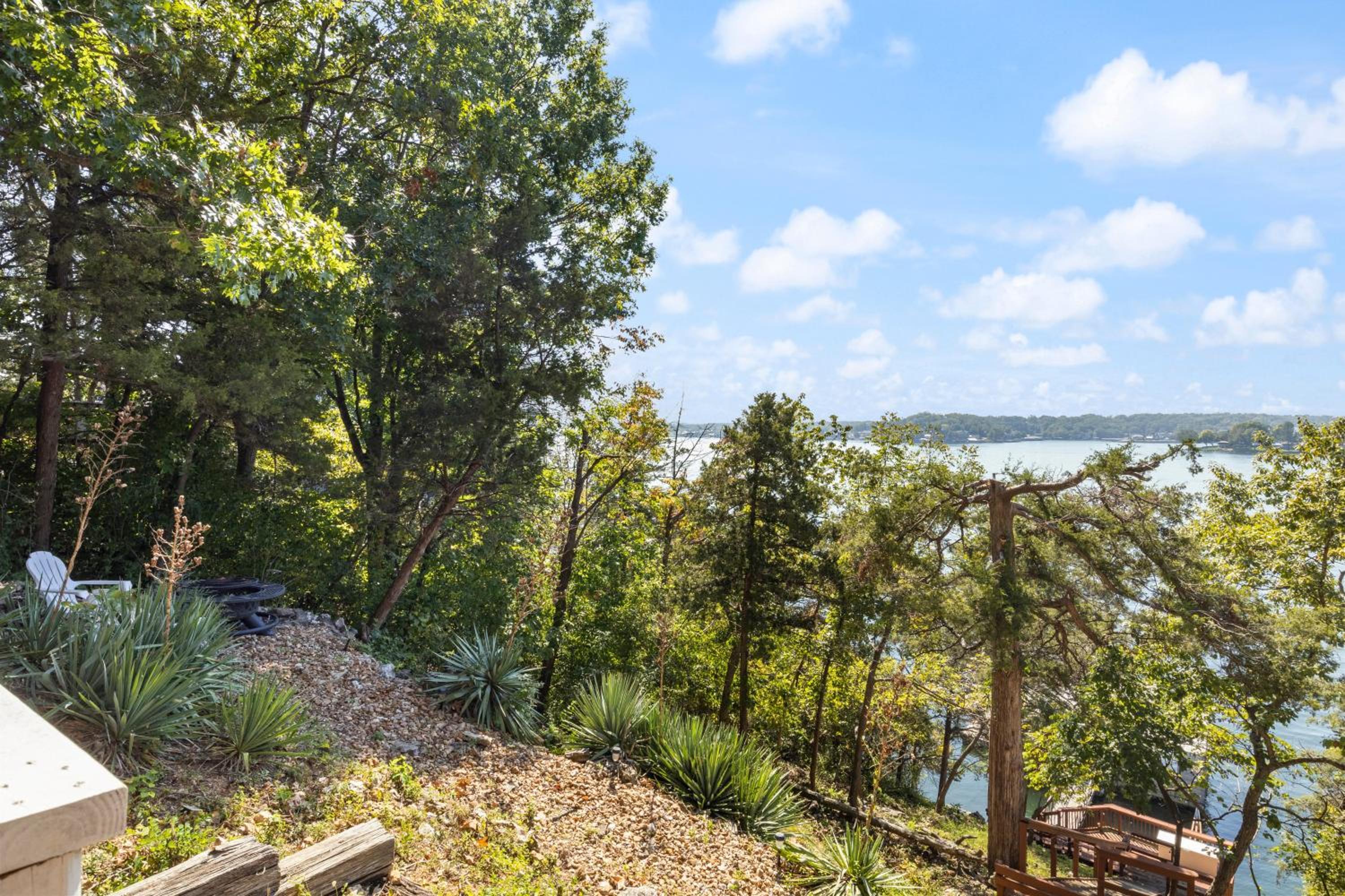 Amazing Views Close to the Strip - Private Dock!