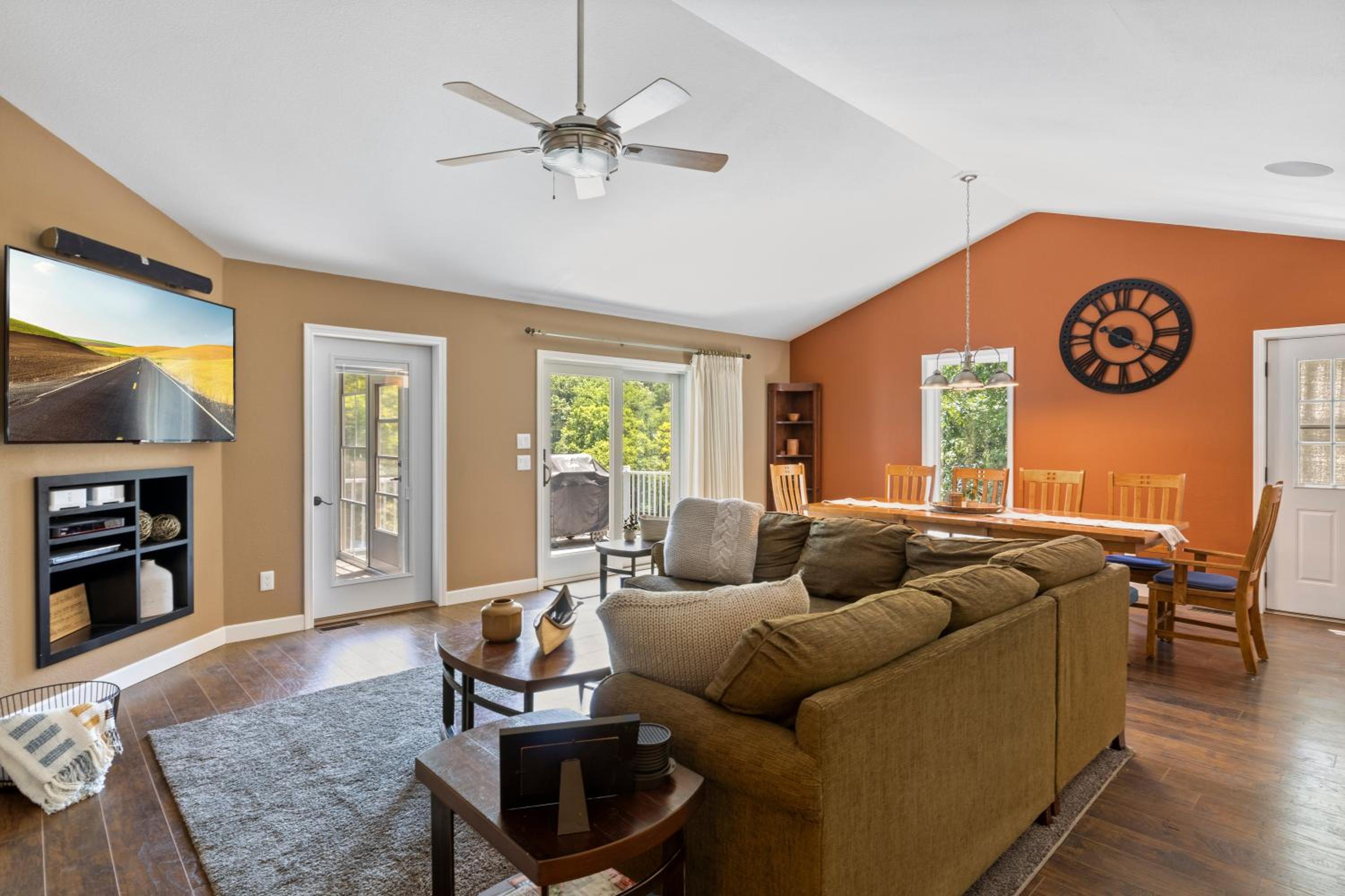 Amazing Game Room with Dock Tram to Huge Dock - Great For Families