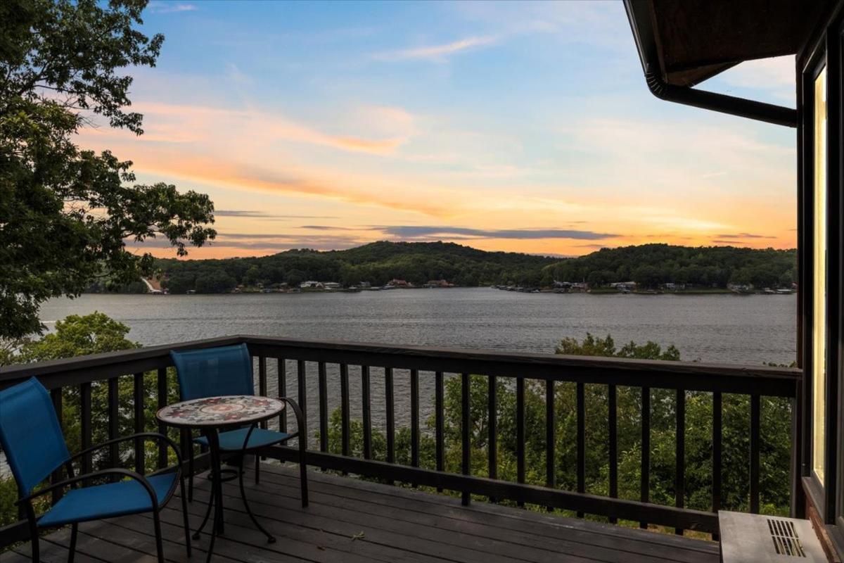 17 Lakefront Acres, Private Dock, Firepit, Pool Table, Kayaks, Fishing