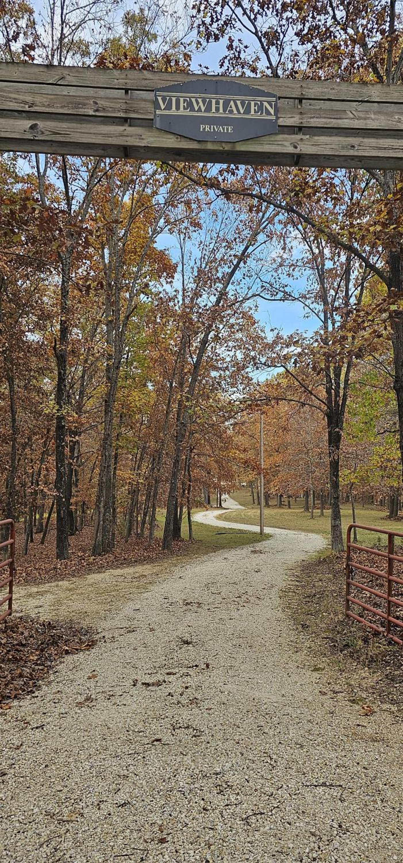 17 Lakefront Acres, Private Dock, Firepit, Pool Table, Kayaks, Fishing