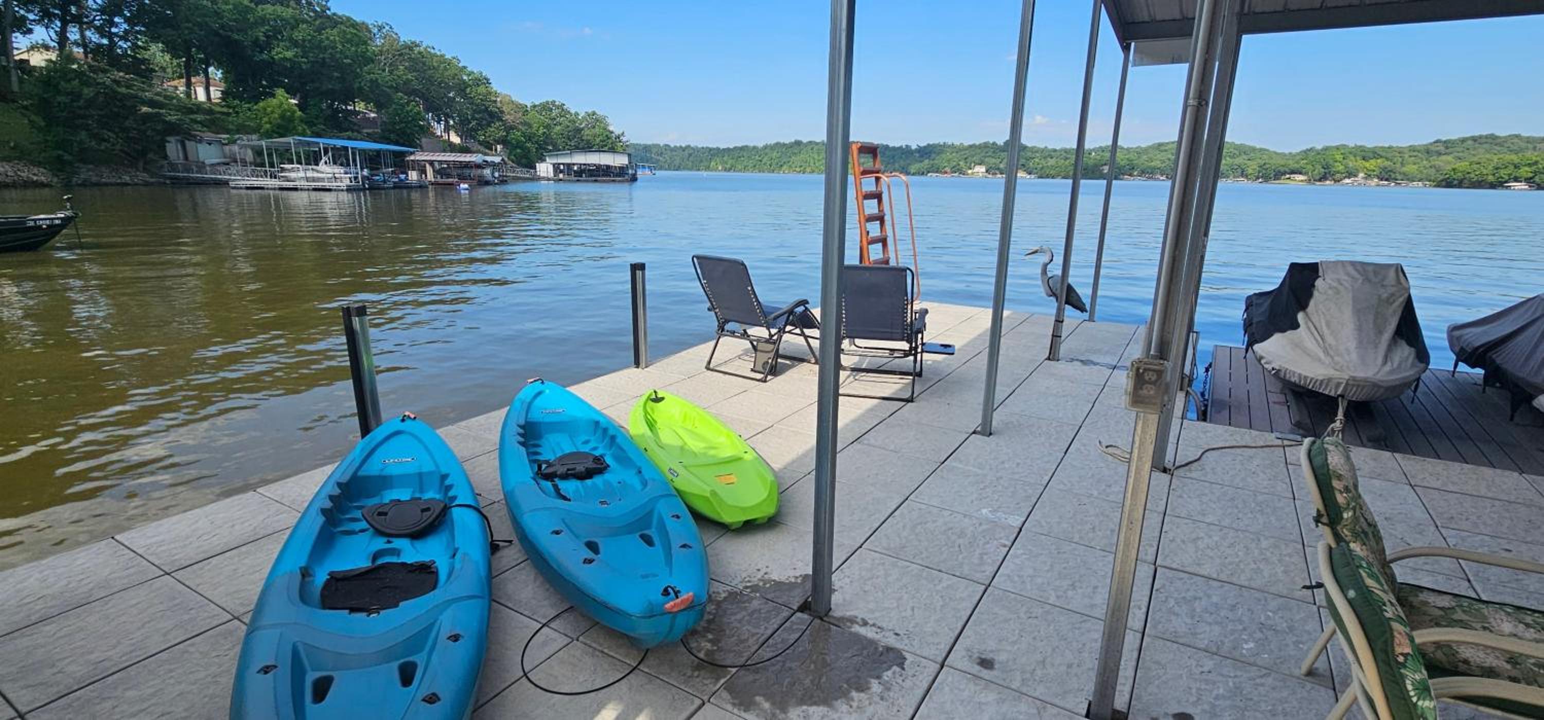 17 Lakefront Acres, Private Dock, Firepit, Pool Table, Kayaks, Fishing