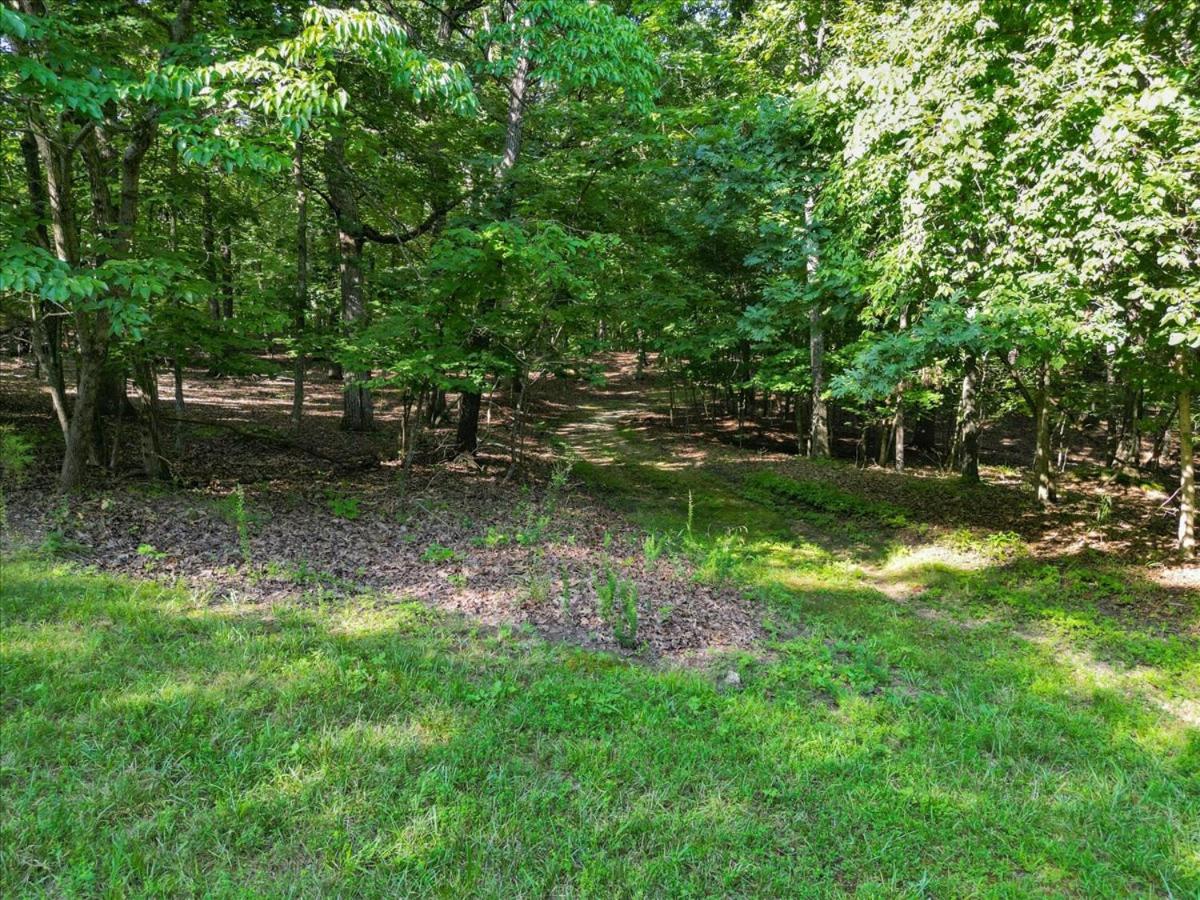 17 Lakefront Acres, Private Dock, Firepit, Pool Table, Kayaks, Fishing