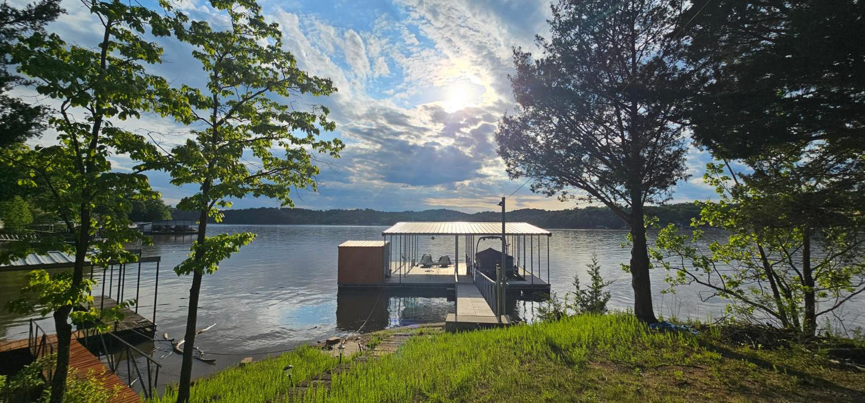 17 Lakefront Acres, Private Dock, Firepit, Pool Table, Kayaks, Fishing