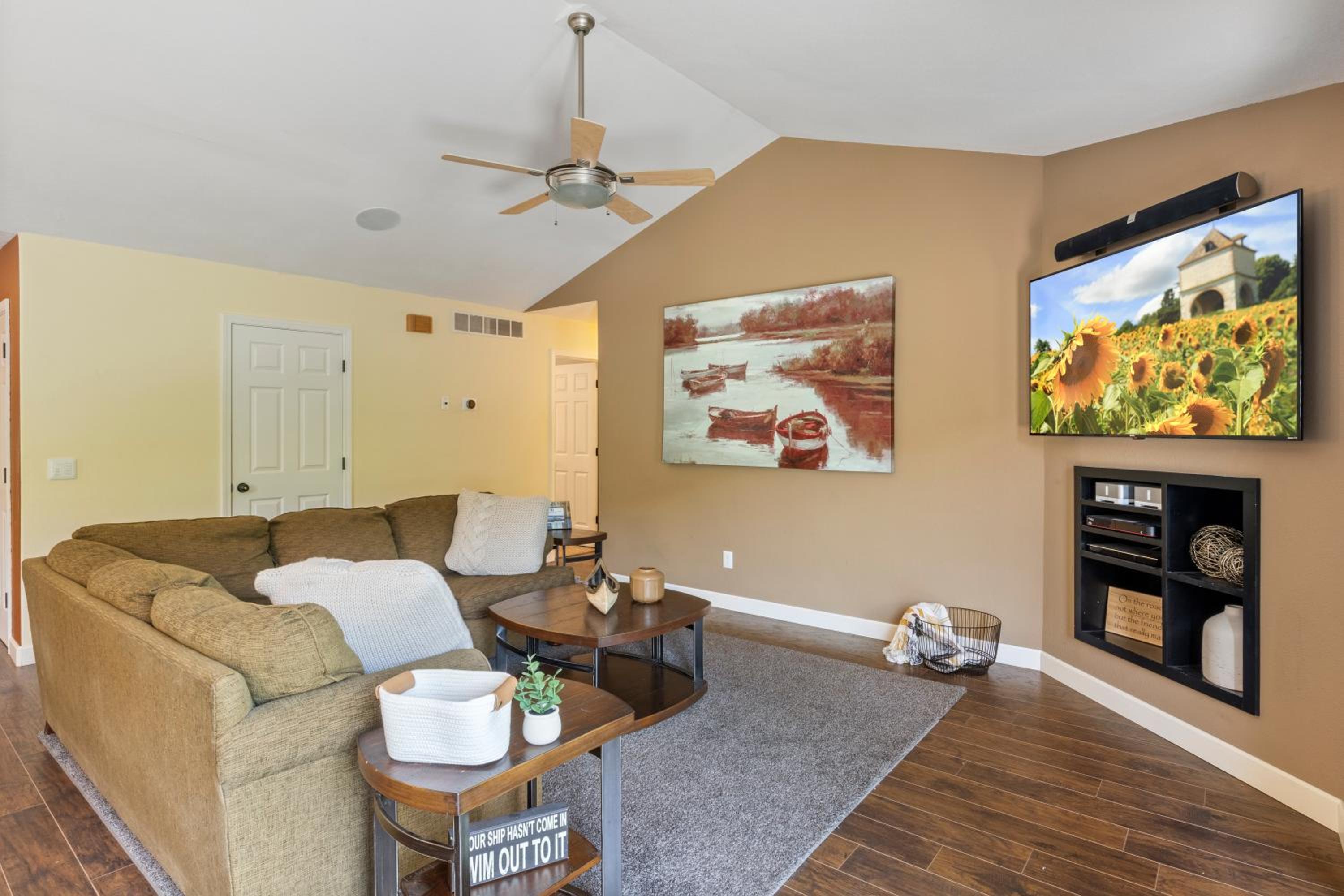 Amazing Game Room with Dock Tram to Huge Dock - Great For Families