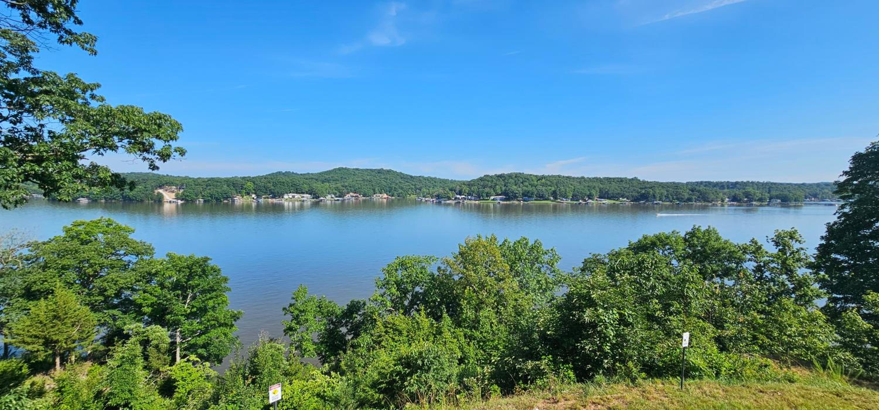 17 Lakefront Acres, Private Dock, Firepit, Pool Table, Kayaks, Fishing