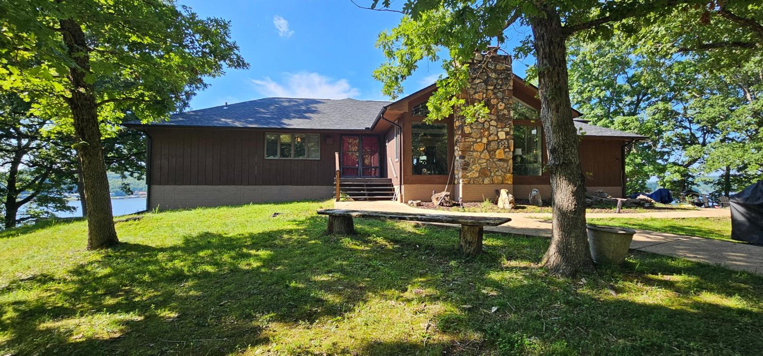 17 Lakefront Acres, Private Dock, Firepit, Pool Table, Kayaks, Fishing