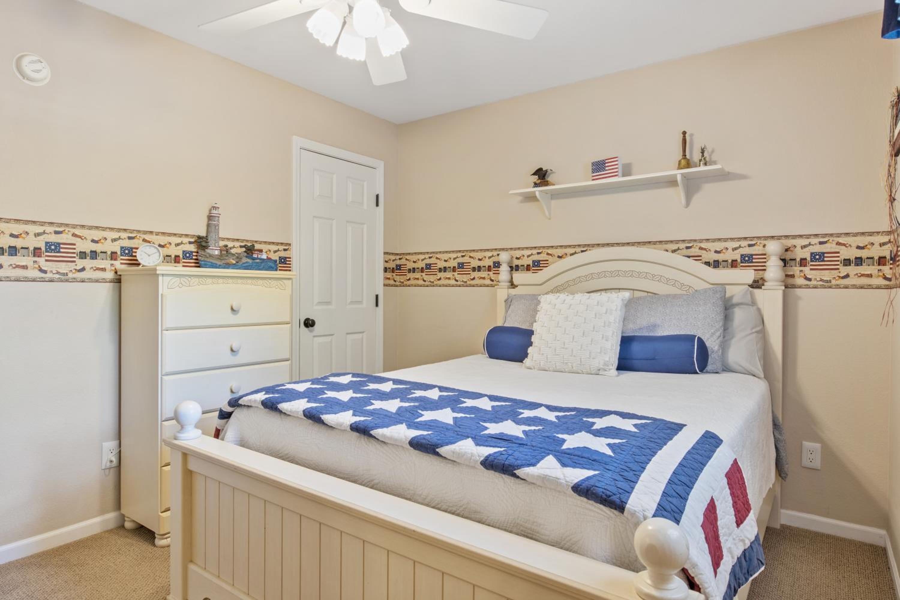 Amazing Game Room with Dock Tram to Huge Dock - Great For Families